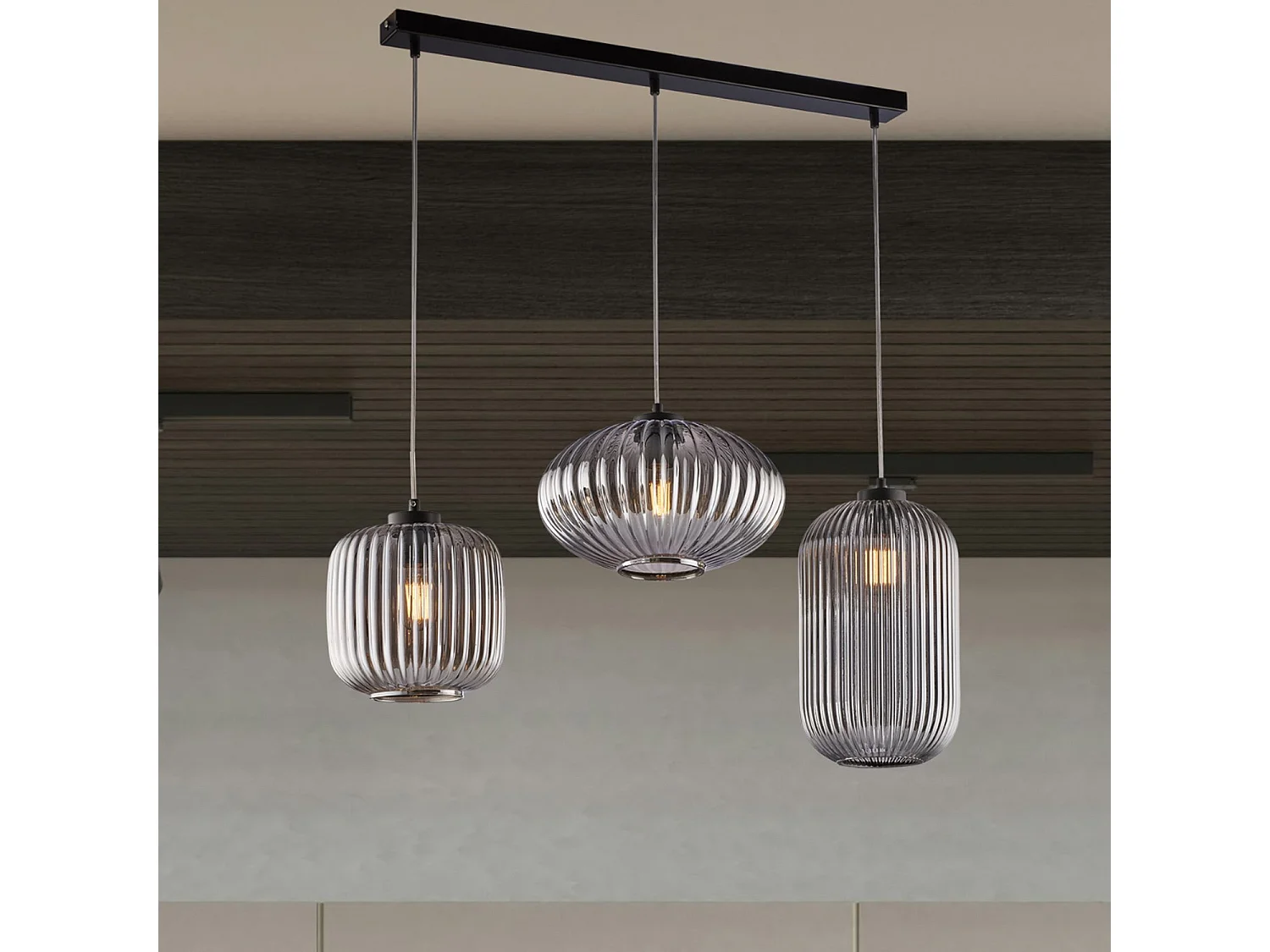 Glamour – Schiene schwarz, Glas grau verspiegelt mit Streifendekor, L83x30, 3-flammig – BL322-BIN3-SP