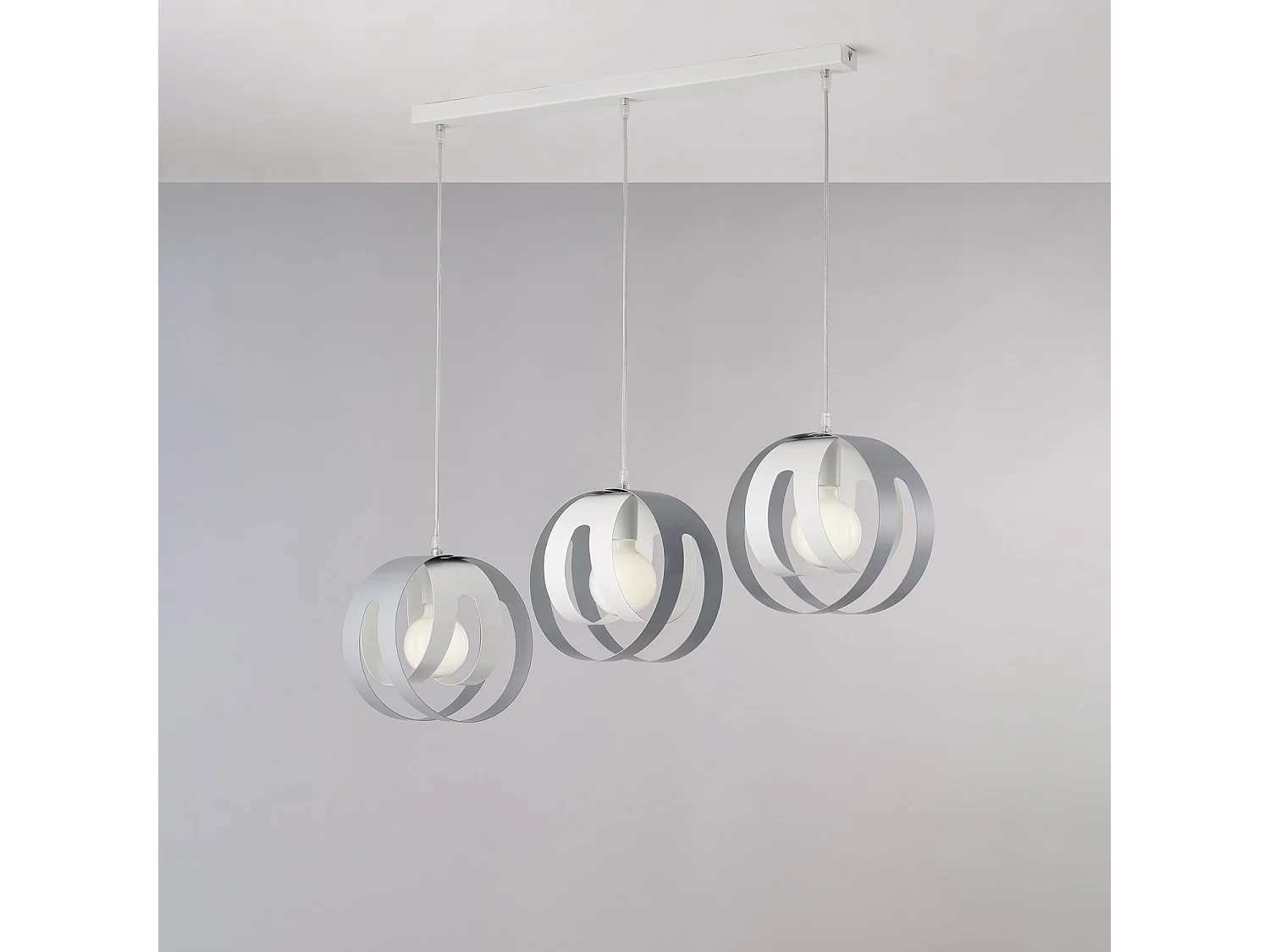 Suspension Tobias rosace rectangulaire, fer blanc et gris, diffuseurs laser, câble orientable, 3 lumières, style moderne