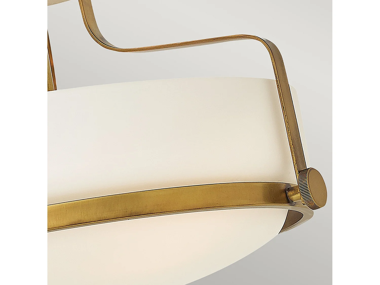Lampada a Soffitto 4 Luci Kalf Acciaio Nero A Bracci Curvi E Sfere Vetro Opalino E Oro