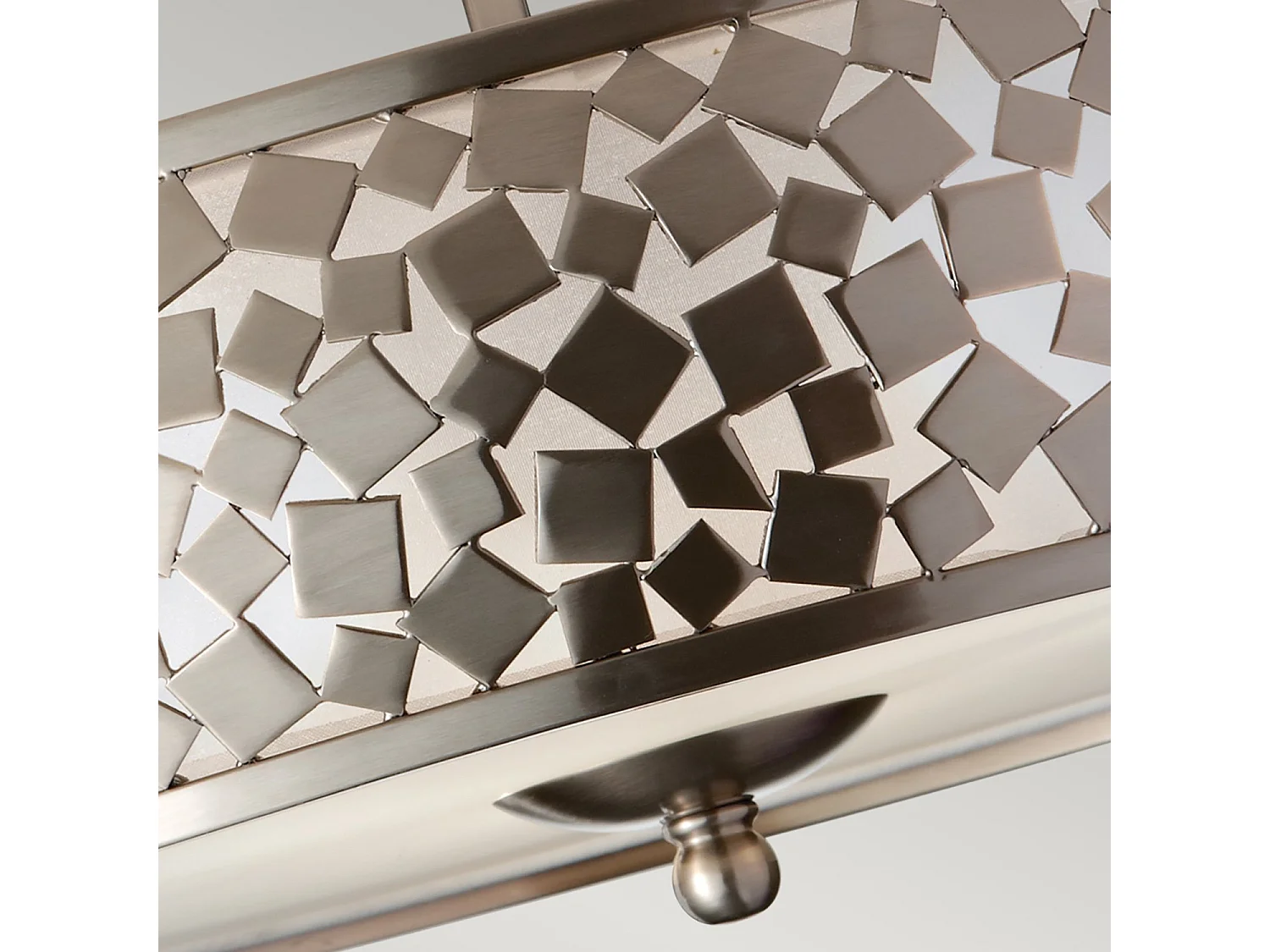 Lampada a Soffitto 4 Luci Rama In Acciaio Nero A Bracci E Sfere In Vetro Opalino