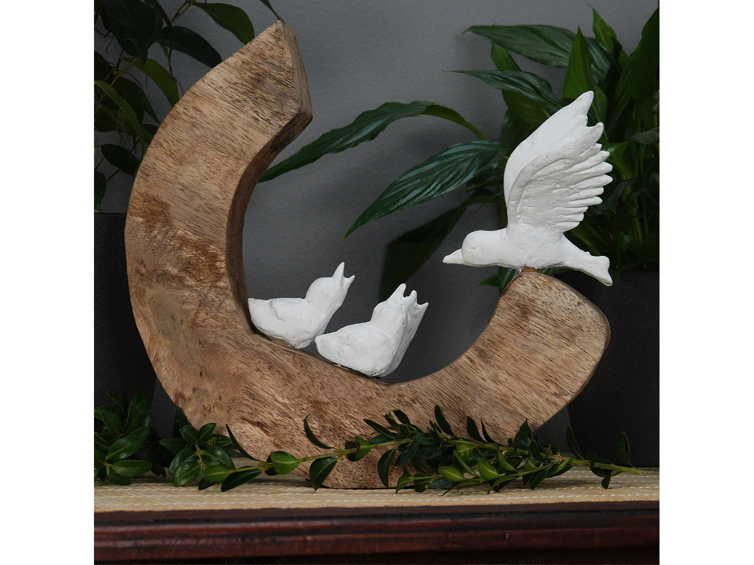 SCULPTURE Famille des oiseaux Socle en bois de mangue blanc-nature