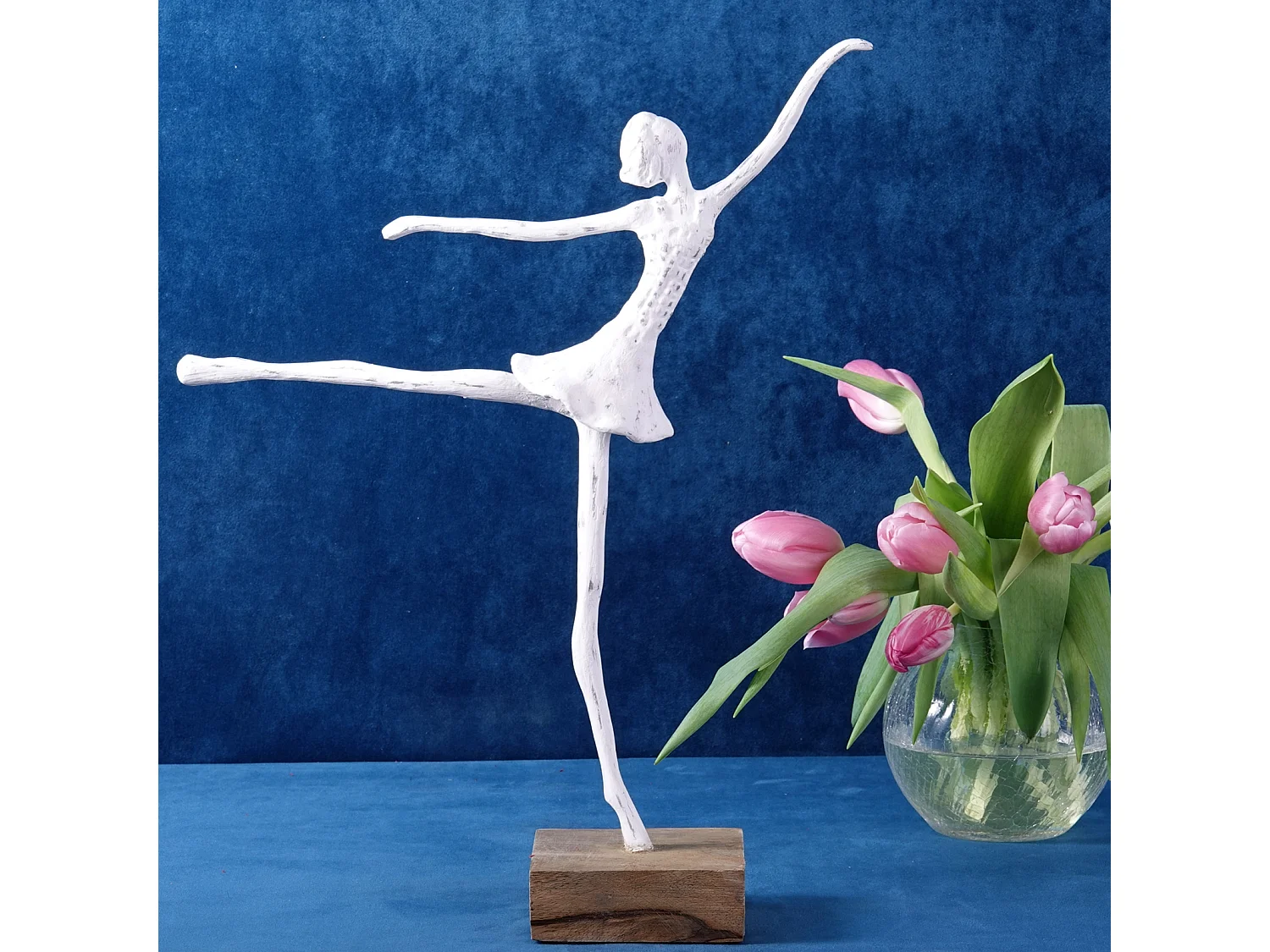 SKULPTUR-SET Ballerina 3-tlg. verschiedene Posen, Naturholz-Sockel weiß