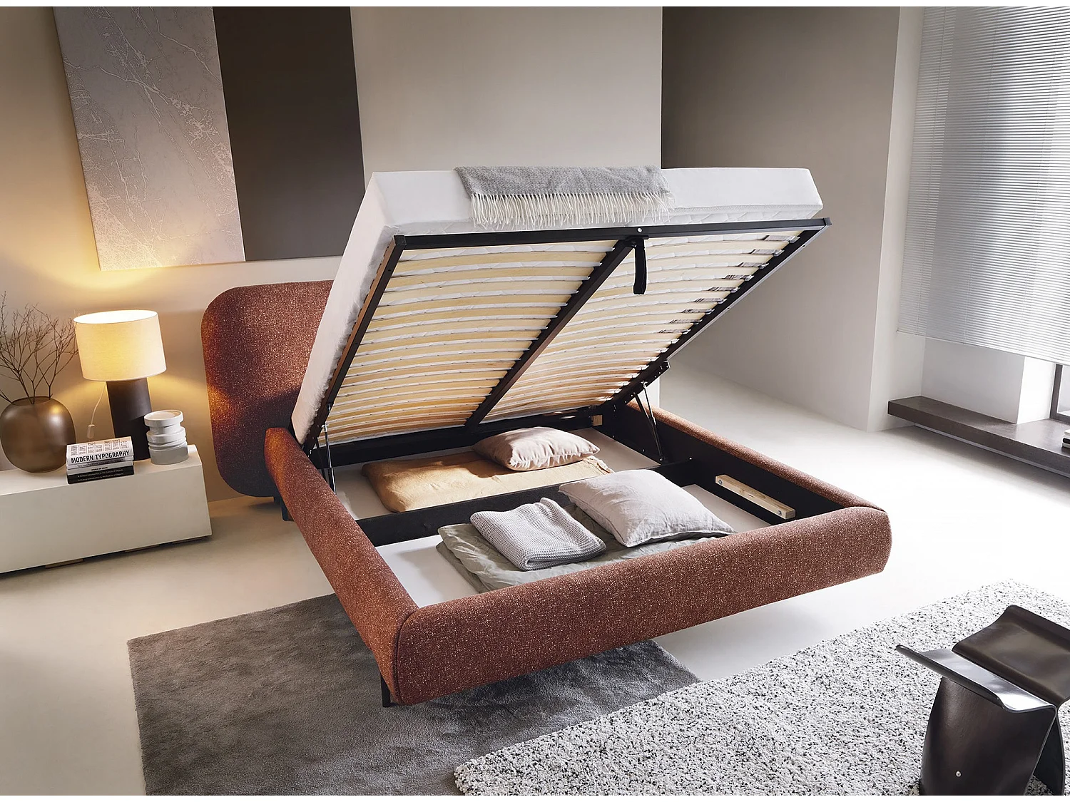 Lit coffre Booby prestige – Velours moderne et rangement optimisé-Couleur Bleu nuit-140x200