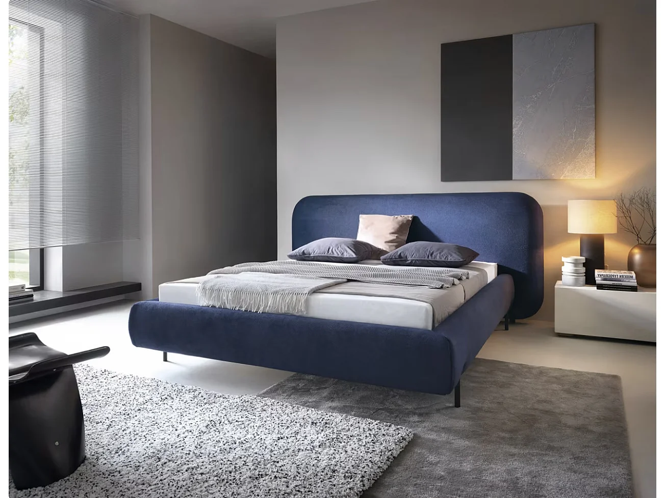 Lit coffre Booby prestige – Velours moderne et rangement optimisé-Couleur Bleu nuit-140x200