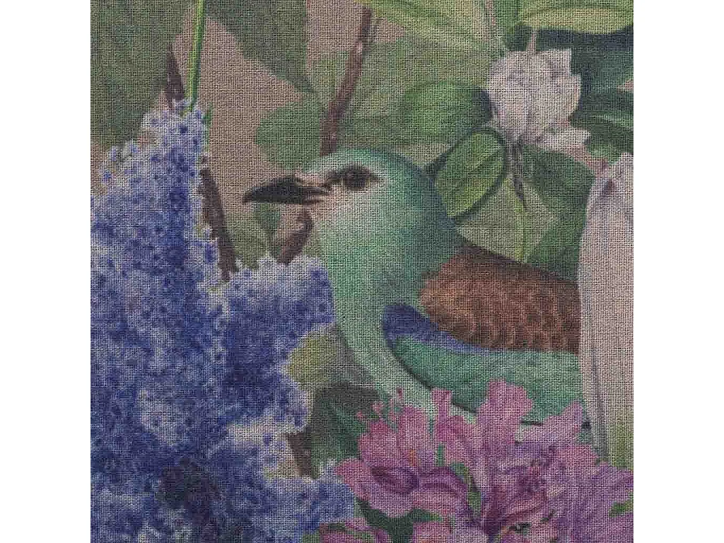 Rahmen aus Holz und bedrucktem Stoff