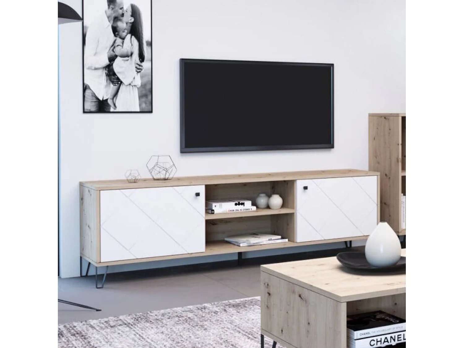 Mueble TV Moderno | 2 Puertas y Relieves | Fabricado en Laminado Sintético y DM | Color Roble y Blanco Mate | Dimensiones: 183,4 x 40 x 55,2 cm.