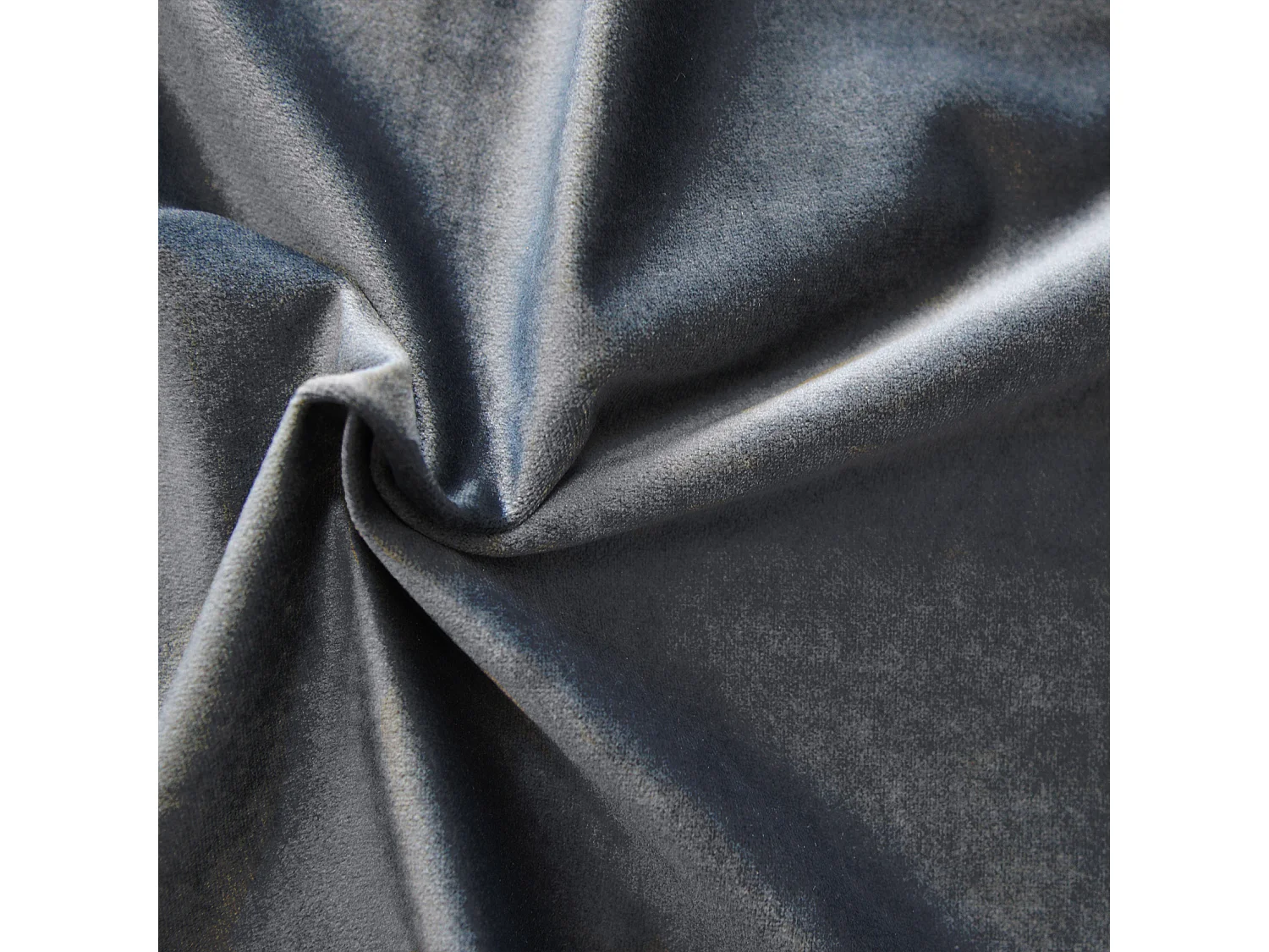 Ein einfarbiger samtiger Vorhang aus Filz 135 x 260 cm