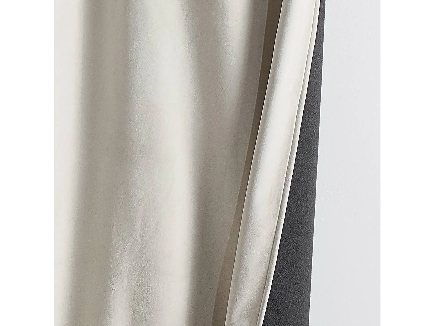 Cortina aislante y opaca de terciopelo forrada polar 135 x 280 cm