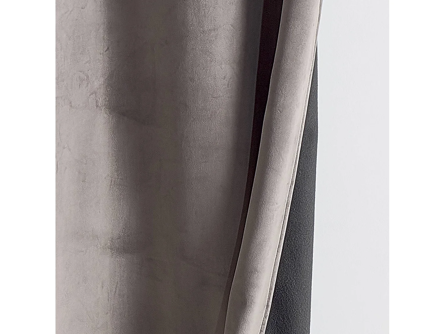 Cortina aislante y opaca de terciopelo forrada polar 135 x 280 cm