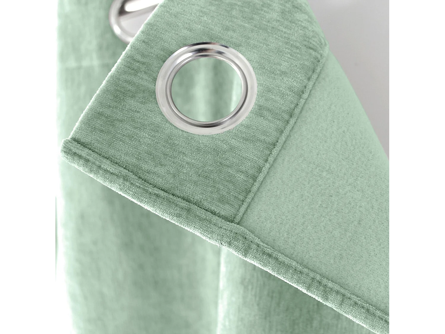 Rideau Thermique Occultant "Velvet" 140x260cm Vert Céladon