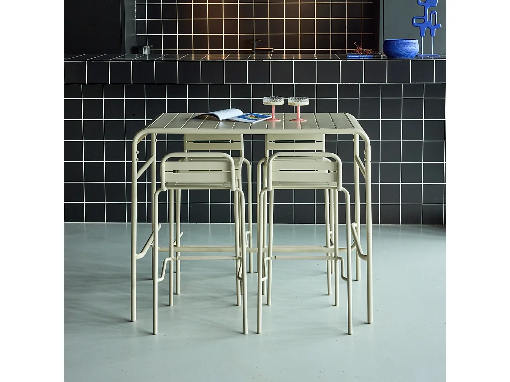 Table haute de jardin acier + 4 assises AMELIA beige. 4 chaises hautes en acier. 120 x 70cm x 95cm