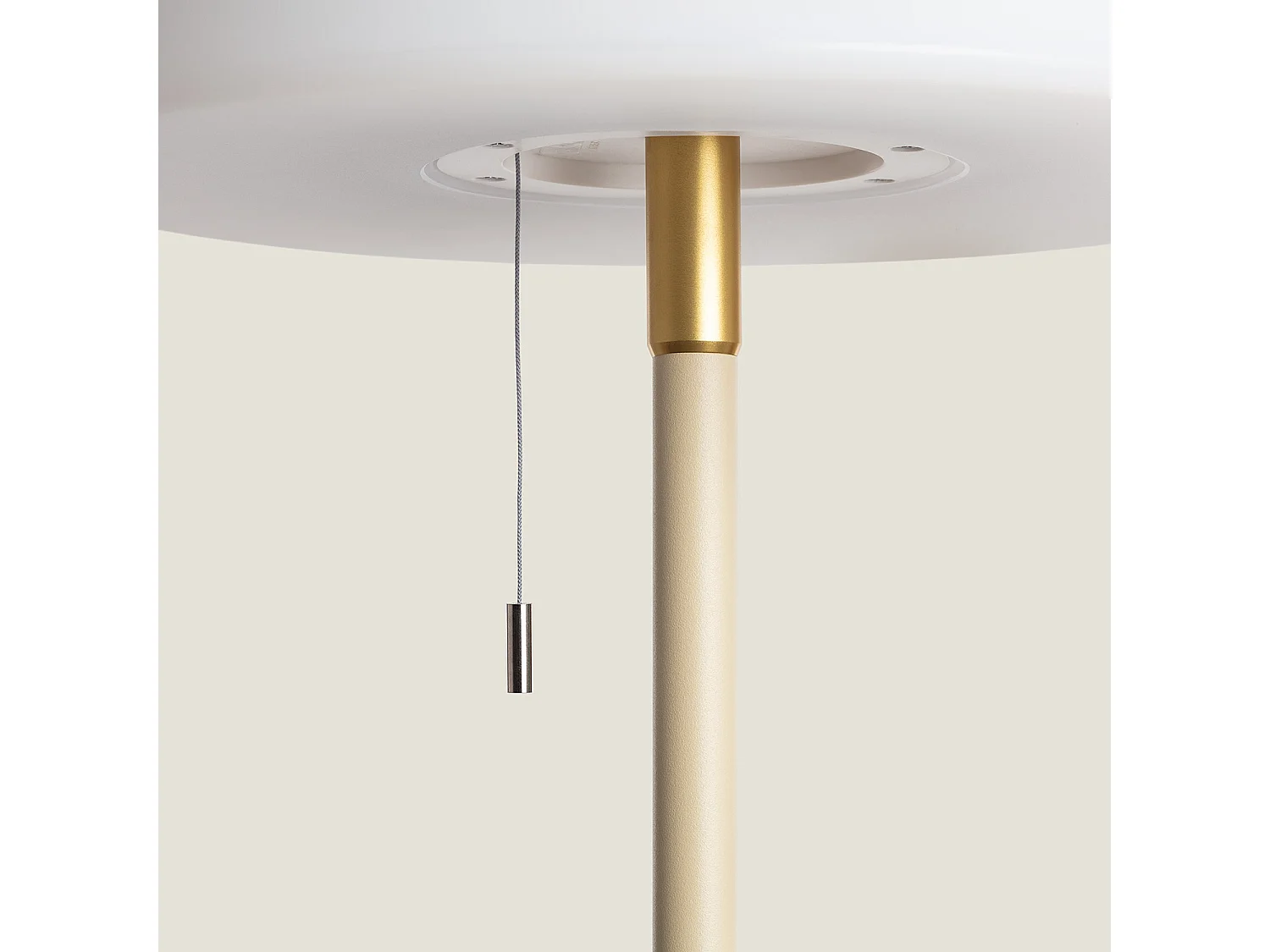 Lámpara de Pie Solar Exterior LED 2.6W Metal Aldana Crema