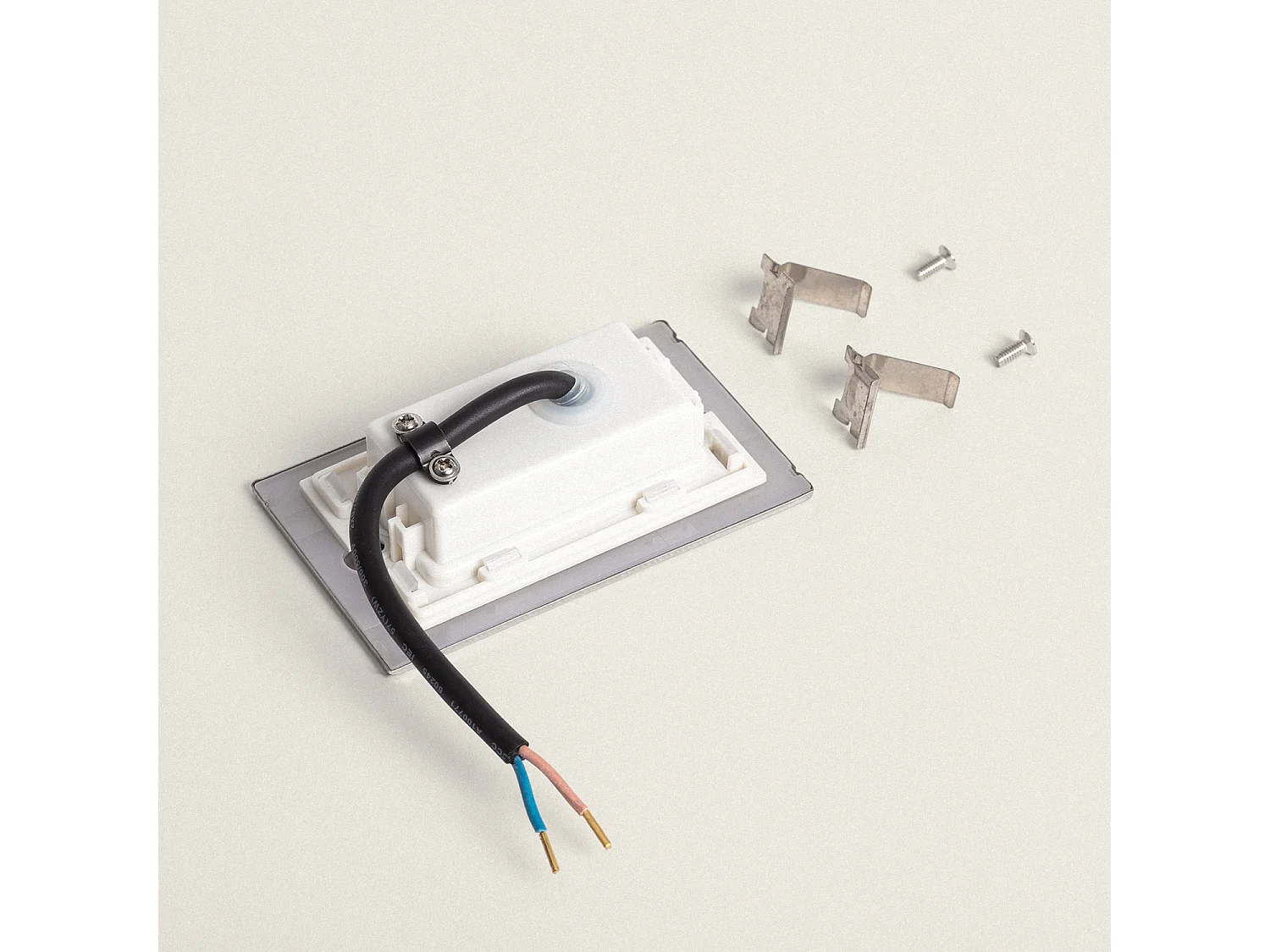 Balise Murale Extérieure LED 3W Encastrable Wabi Linéaire Argent