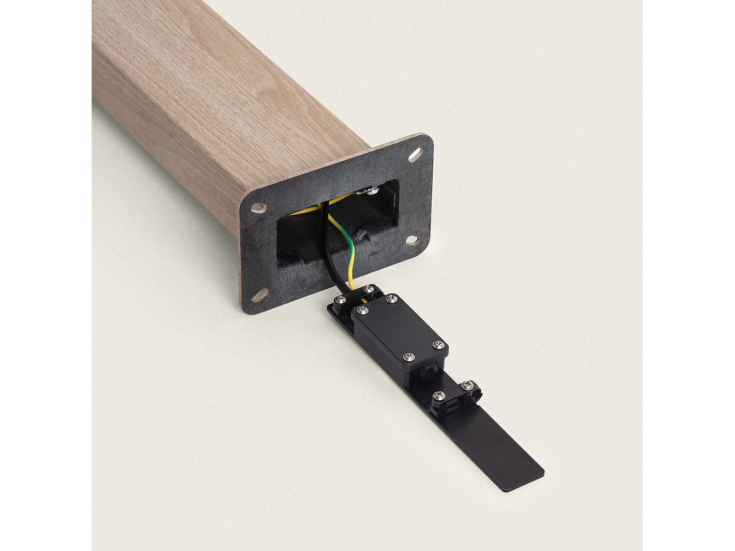 Lampioncino per Esterni 100cm Alluminio Benny Marrone Chiaro