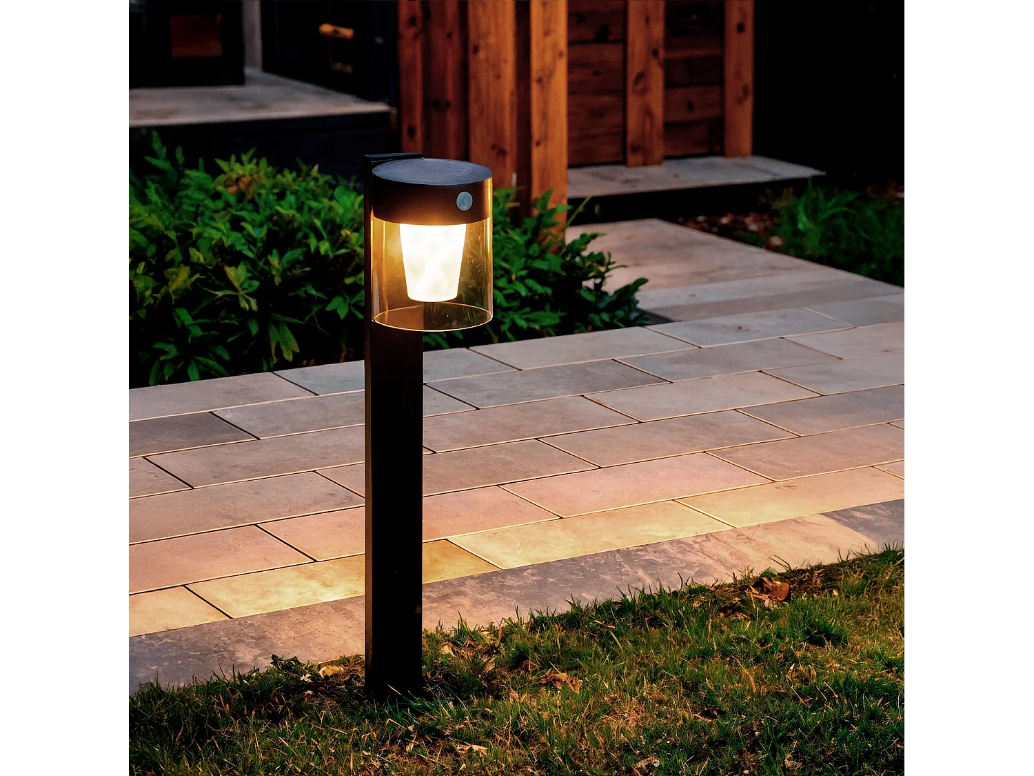 Lampioncino per Esterni Solare LED da 1,5W 46cm Alluminio con Sensore di Movimento Efren Nero
