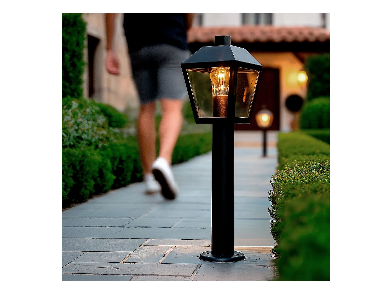 Balise Extérieur en Saillie sur Pied 50cm Aluminium Mukom Noir
