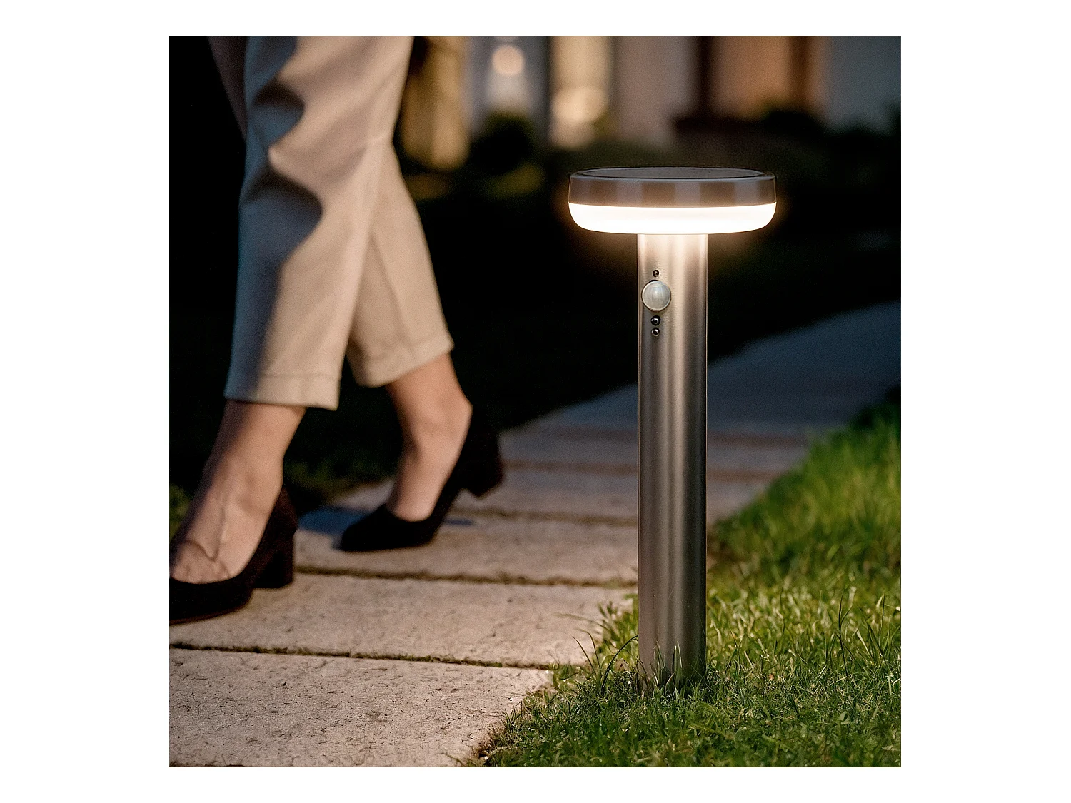 Lampioncino da Esterni Solare LED 5W 50cm Alluminio con Sensore di Movimento Barton Argento