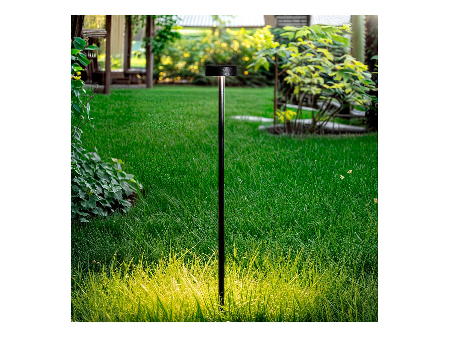Balise Extérieure LED 1.5W sur Pied 30cm avec Piquet Grinage Noir