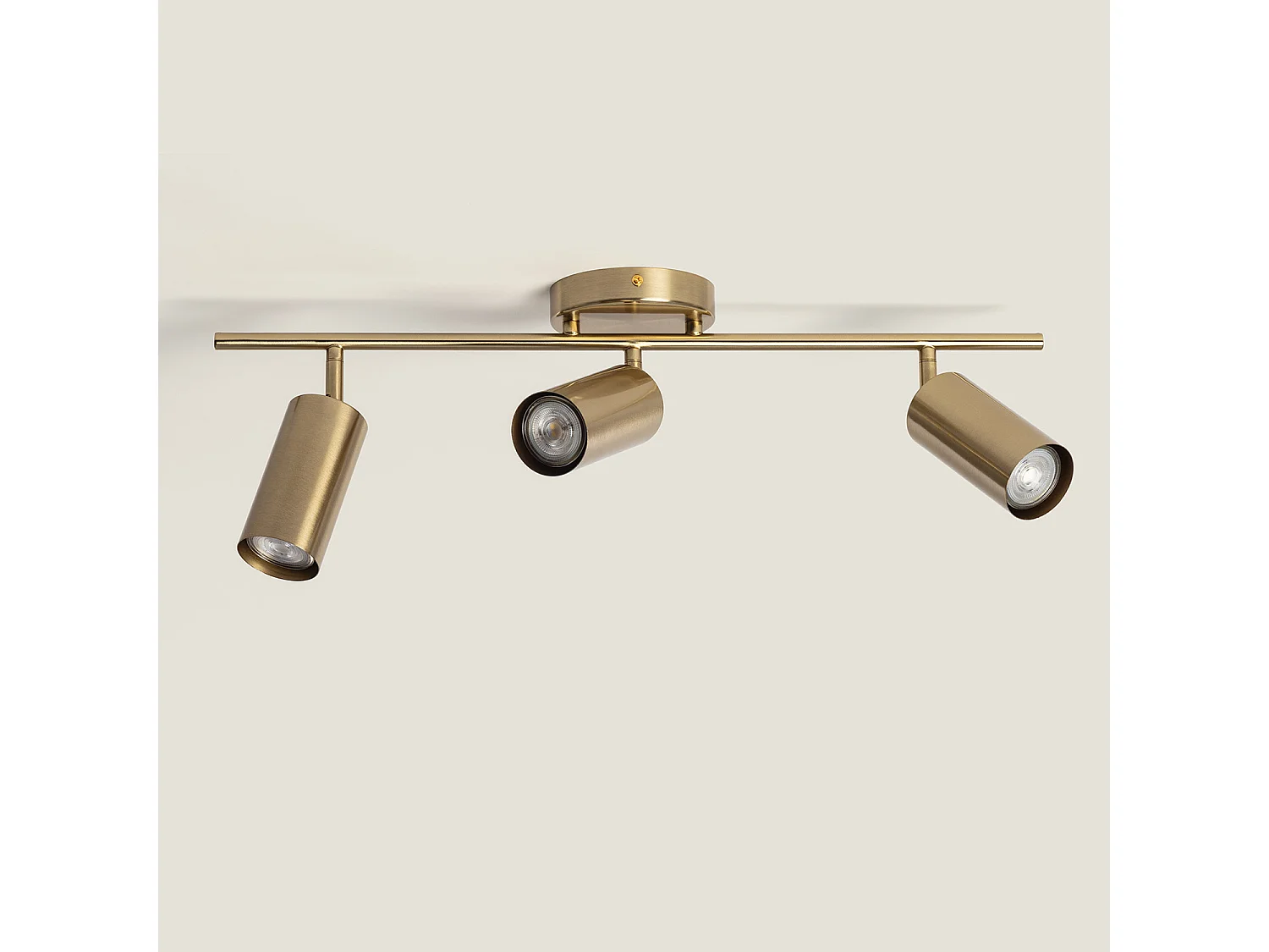 Lámpara de Techo Metal Dariel 3 Focos Dorado