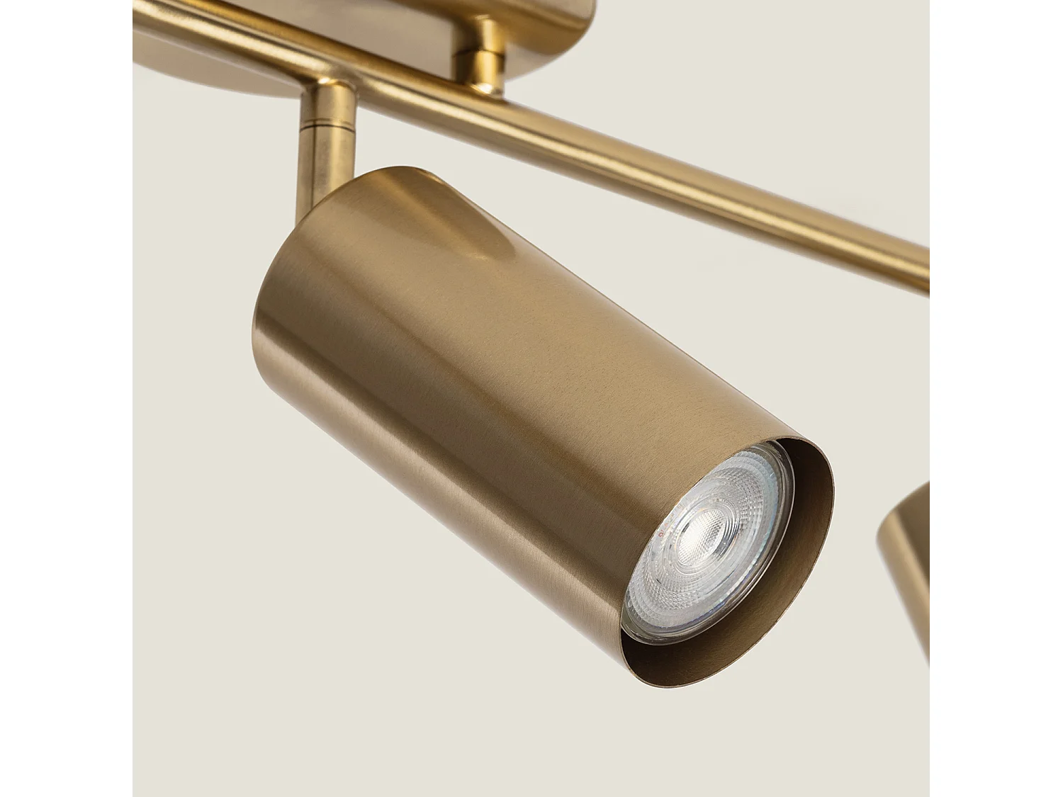 Lámpara de Techo Metal Dariel 3 Focos Dorado
