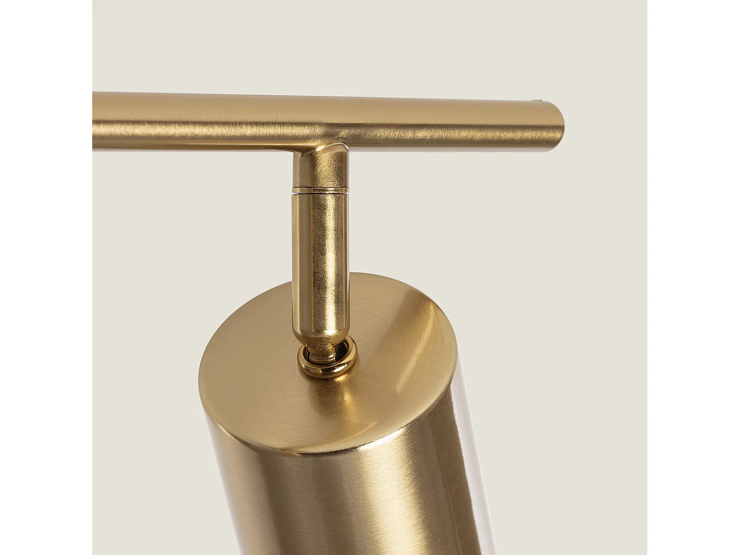 Lámpara de Techo Metal Dariel 3 Focos Dorado