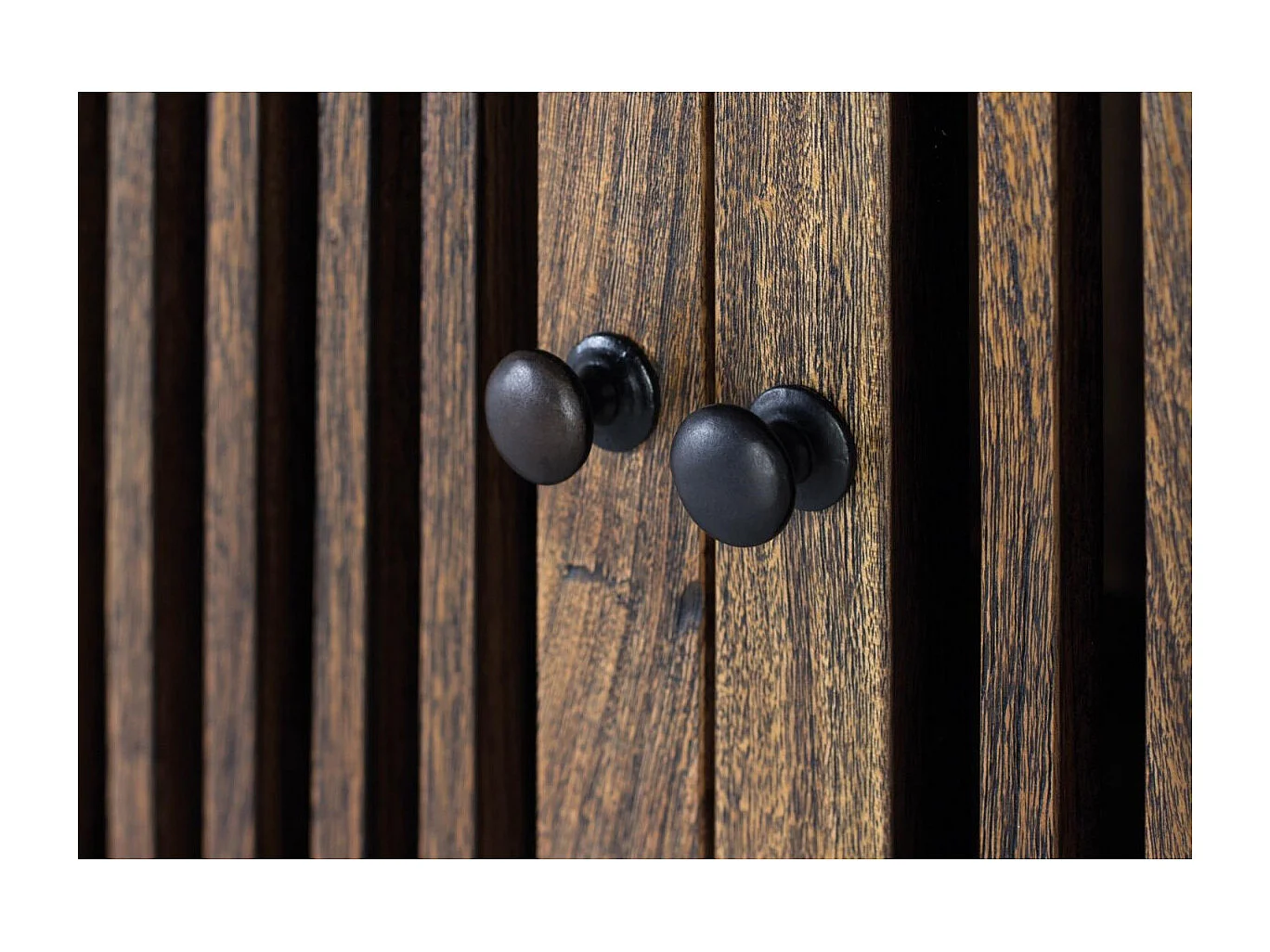 Armoire en bois d'acacia et métal