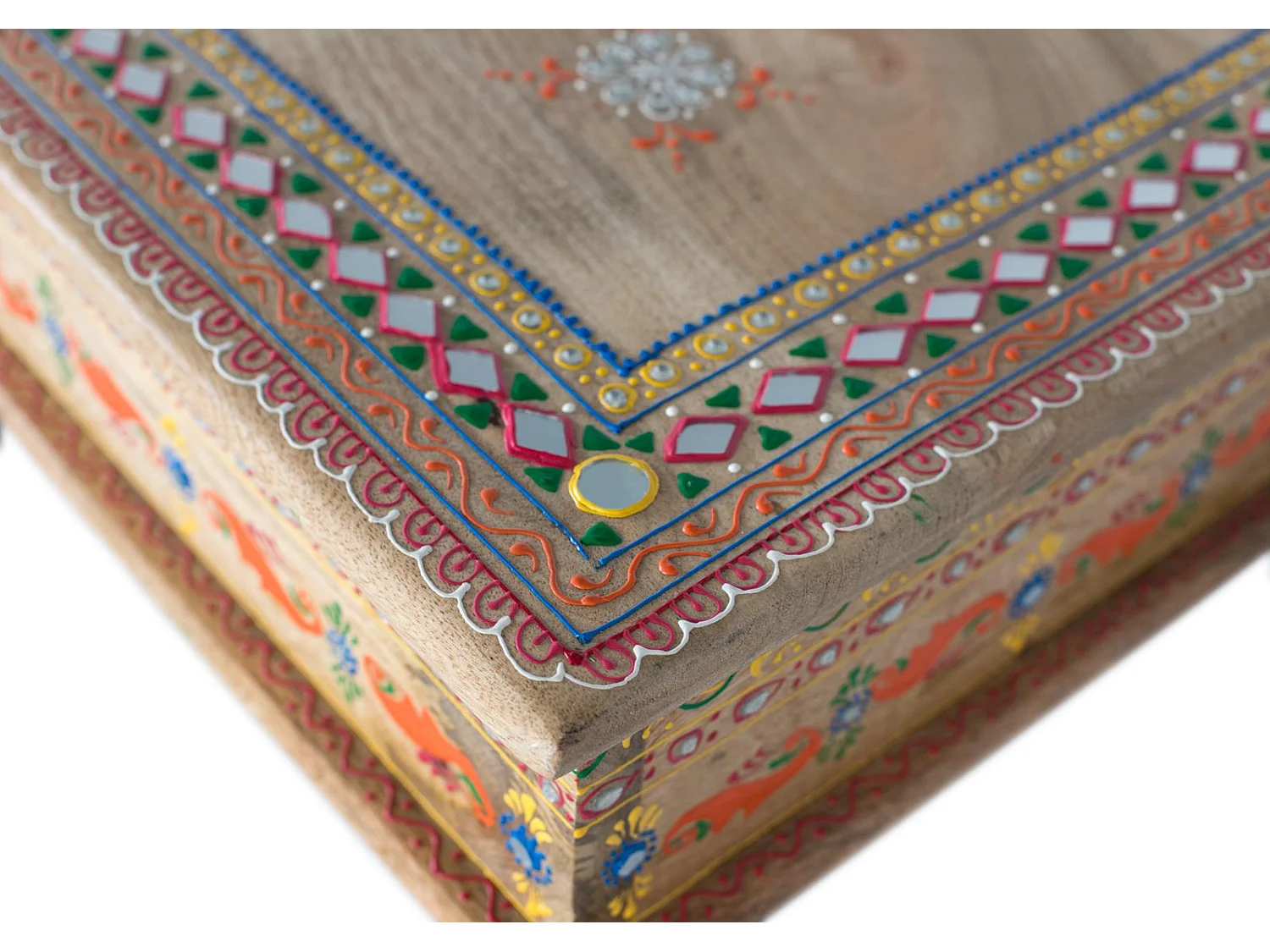 Mesa de centro en madera de mango y detalles pintados a mano