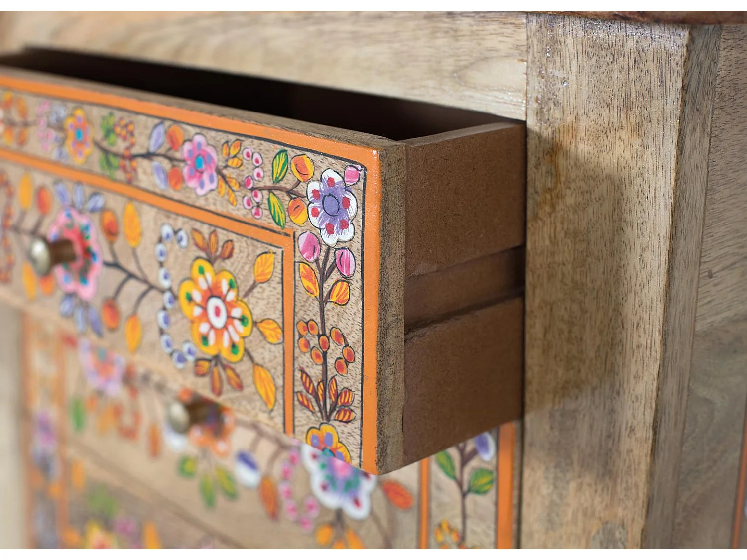 Table de nuit avec 4 tiroirs en bois de manguier