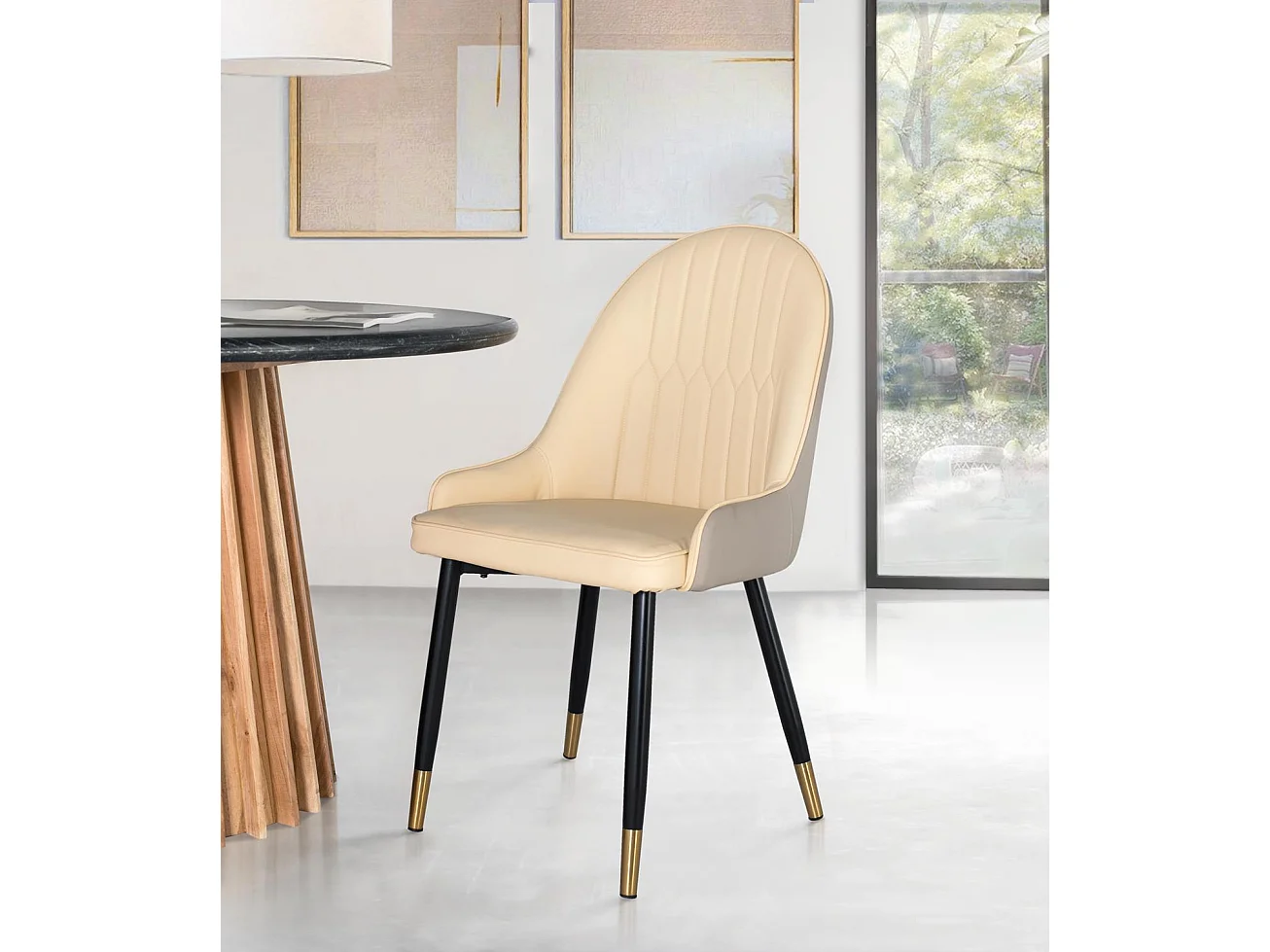 Ensemble de 4 chaises recouvertes de velours et structure en acier