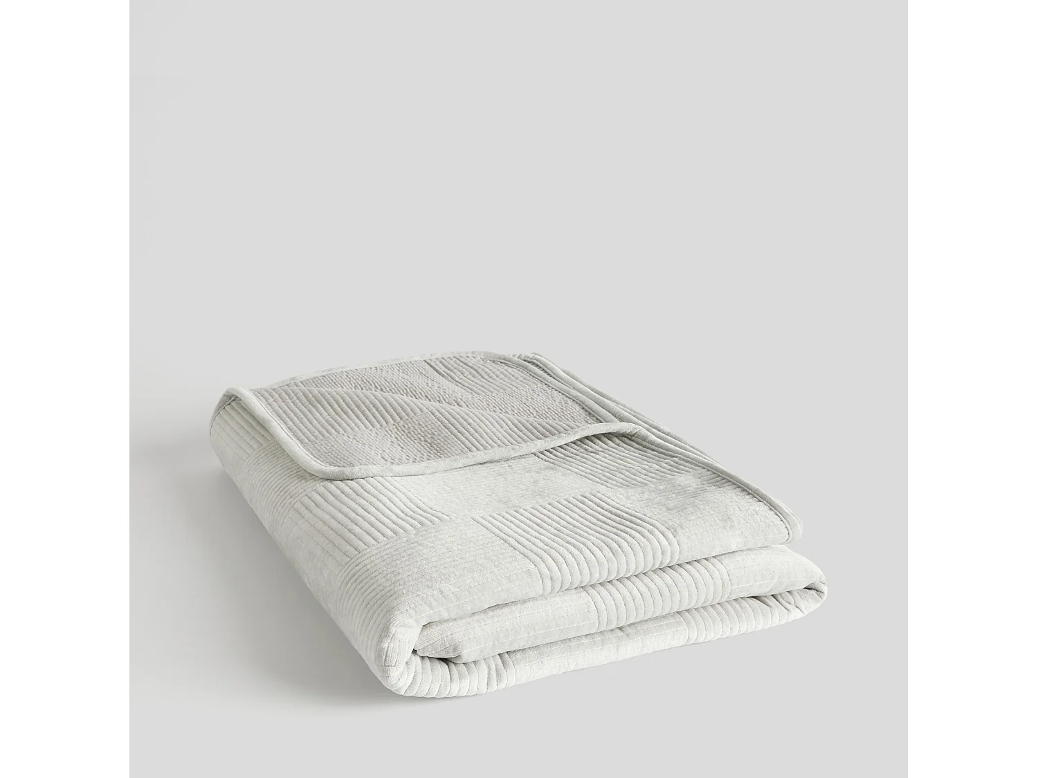 Tagesdecke Quadron mittelgrau 200 x 220