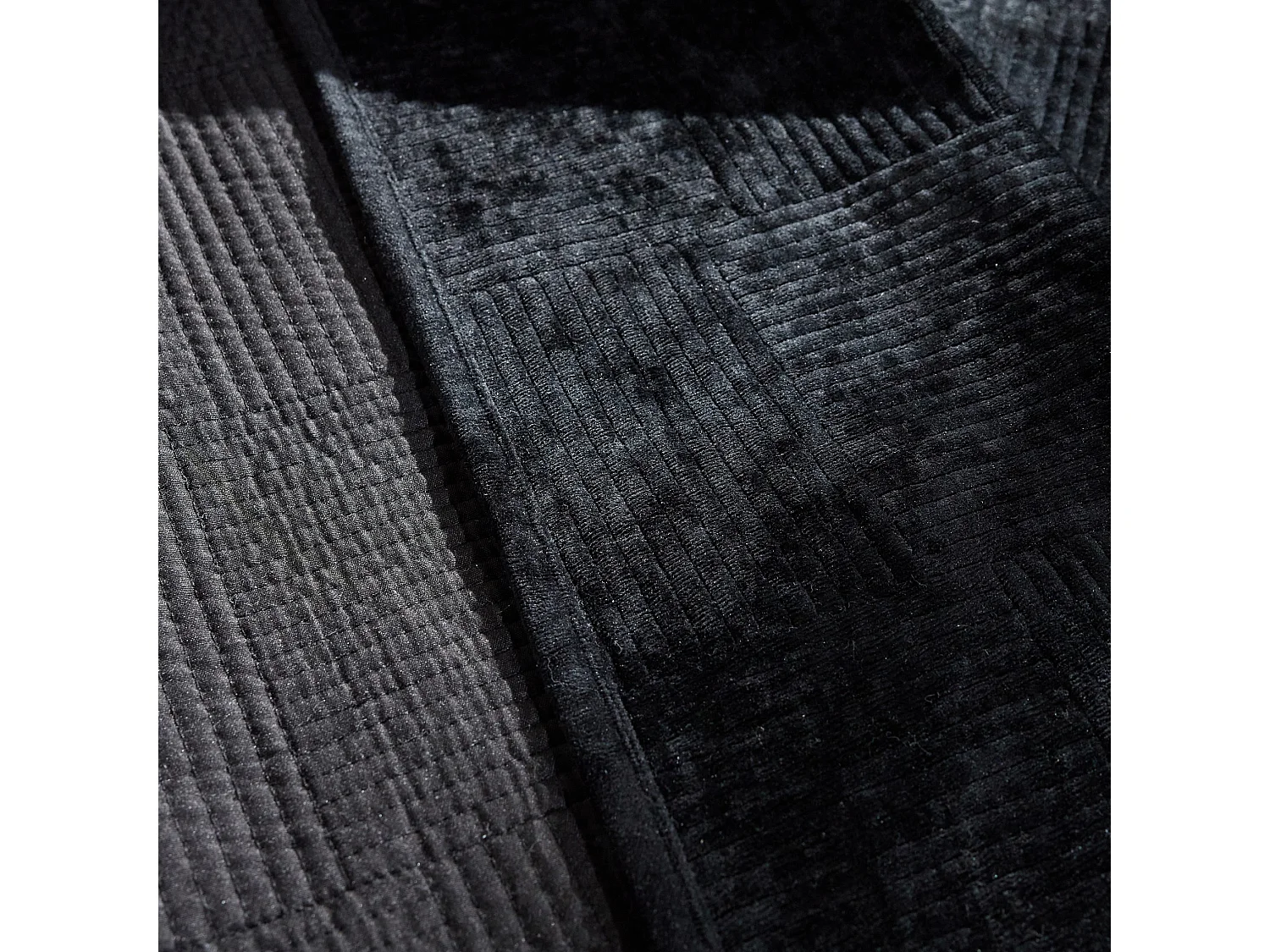 Tagesdecke Quadron mittelschwarz 200 x 220