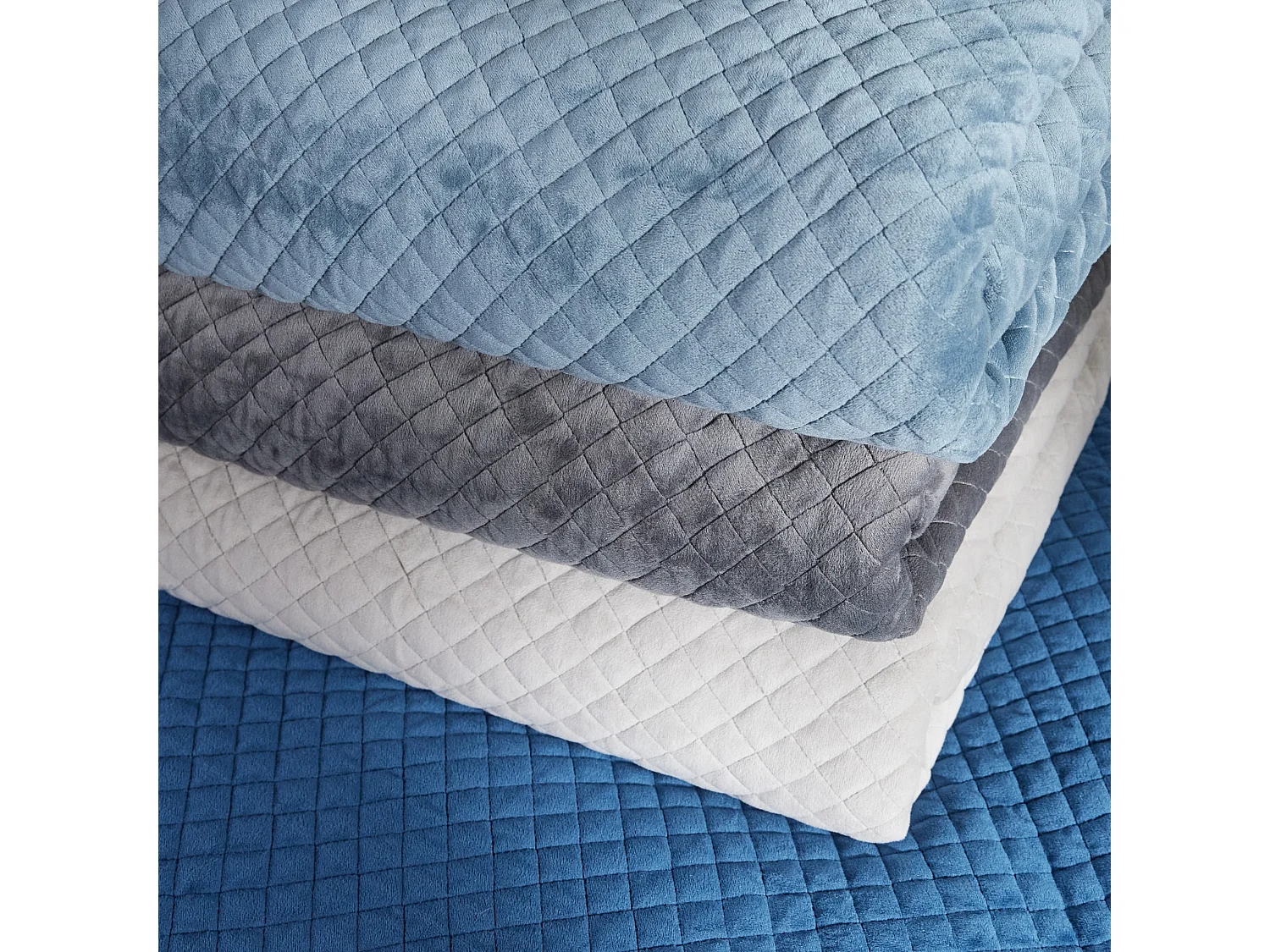 Tagesdecke Plums Hellblau 200x220