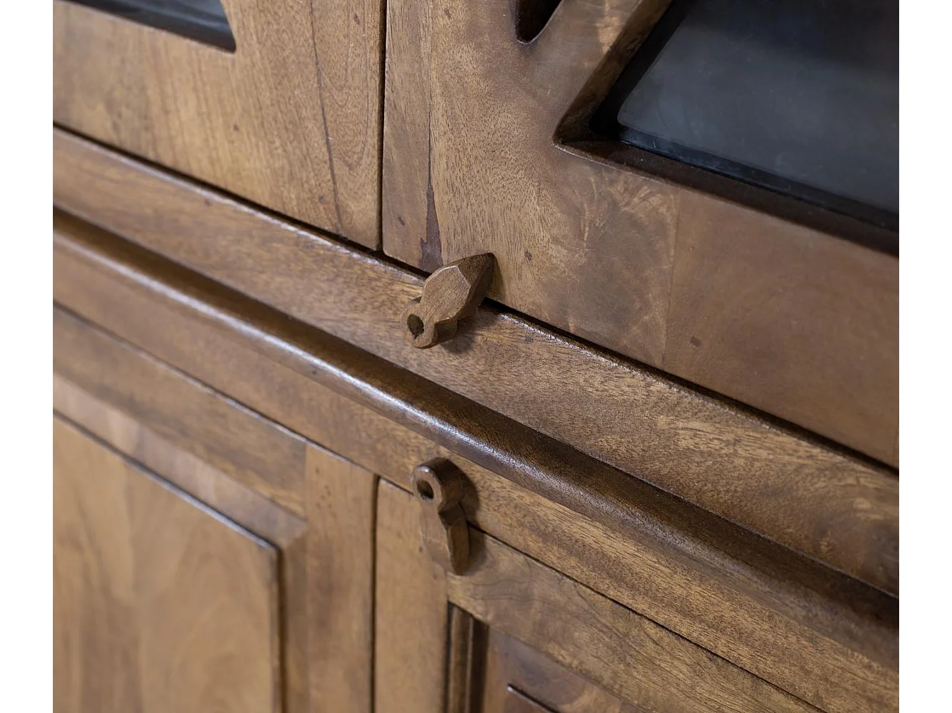 Vitrine de style provençal en manguier massif