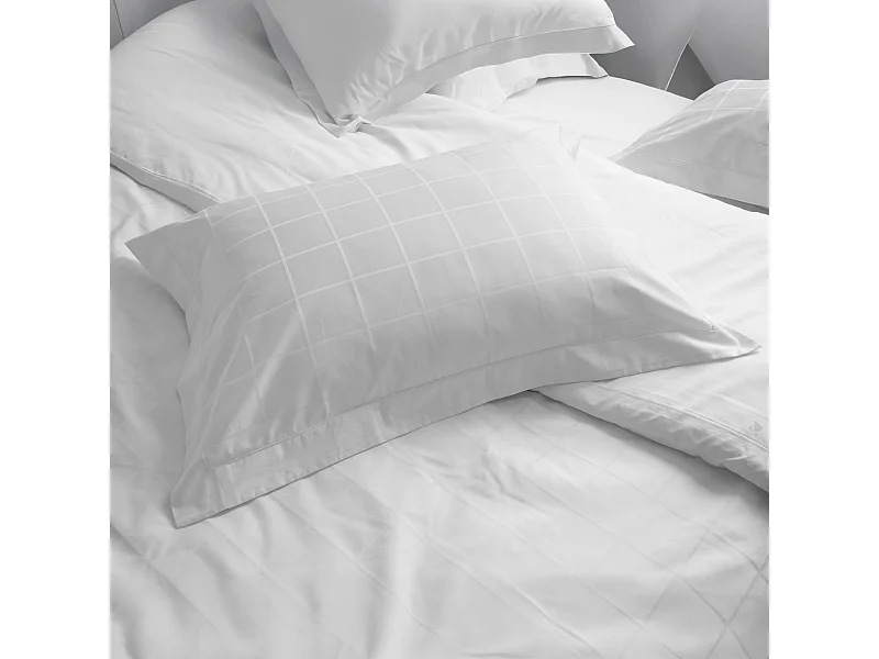 Parure de lit 280x240 cm set 50x70 satin CONCERTO carreaux blanc Neige