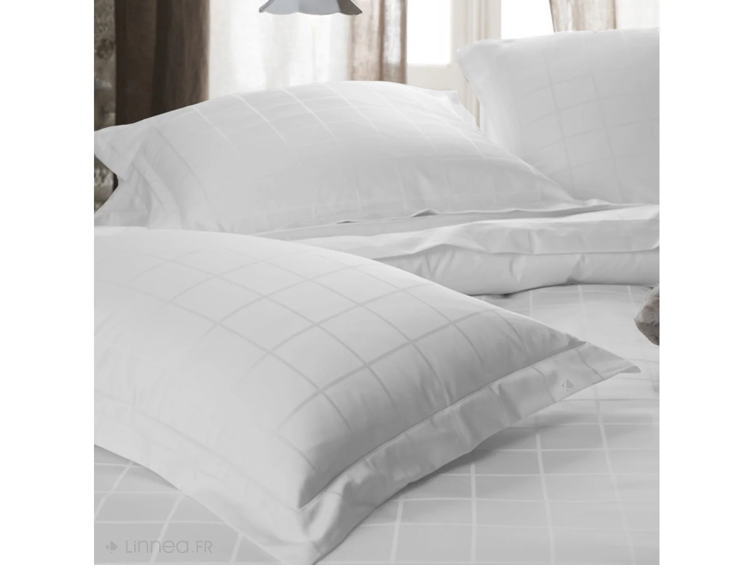 Parure de lit 280x240 cm set 50x70 satin CONCERTO carreaux blanc Neige