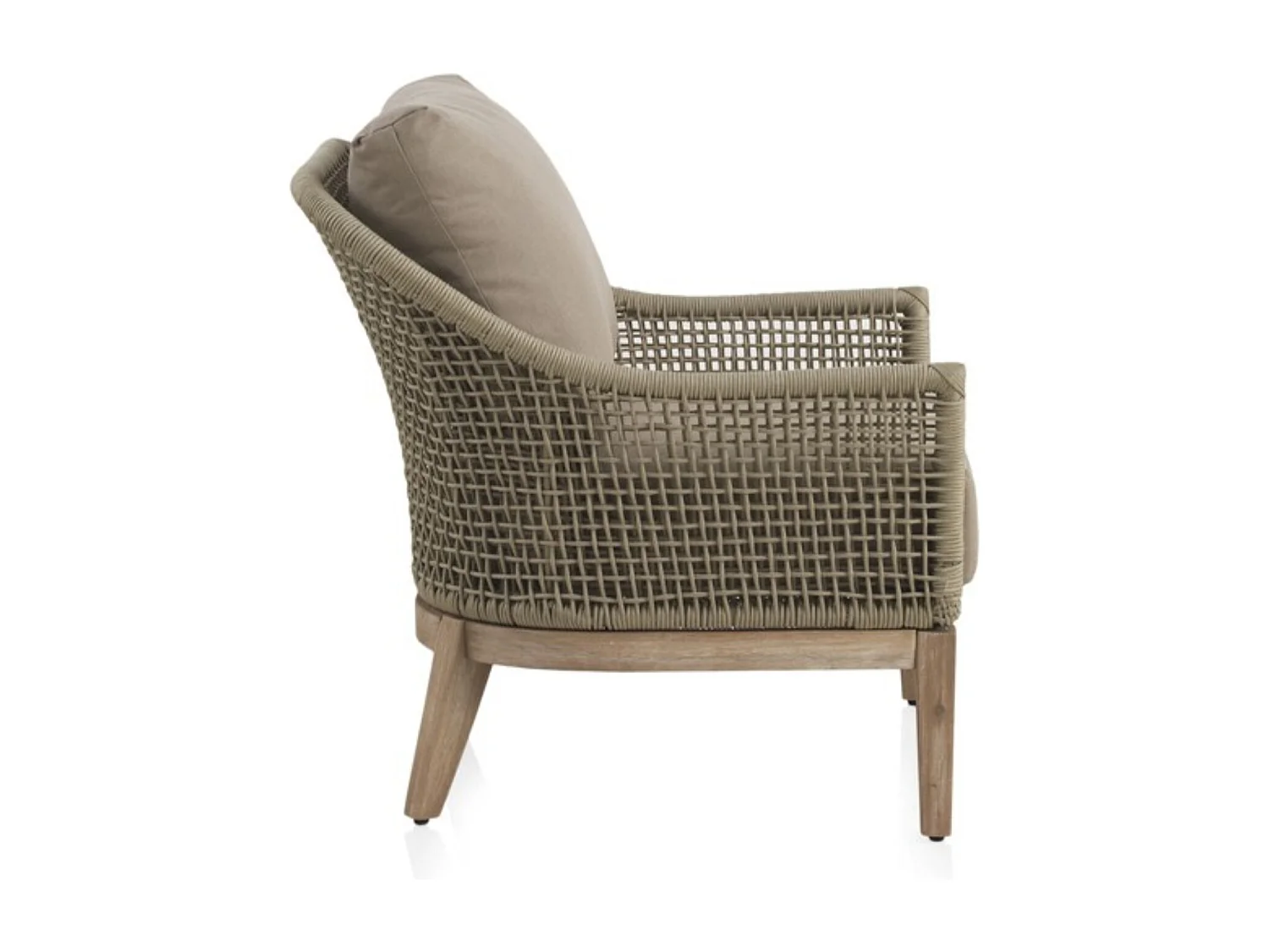 Poltrona in acacia intrecciata con cuscini color tortora