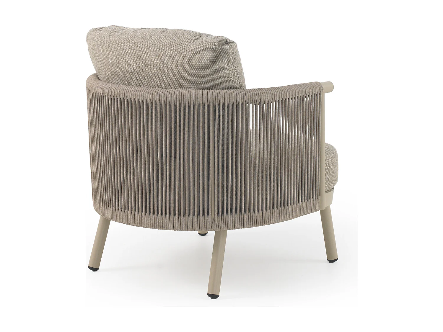 Sillón de aluminio con cuerda trenzada color arena