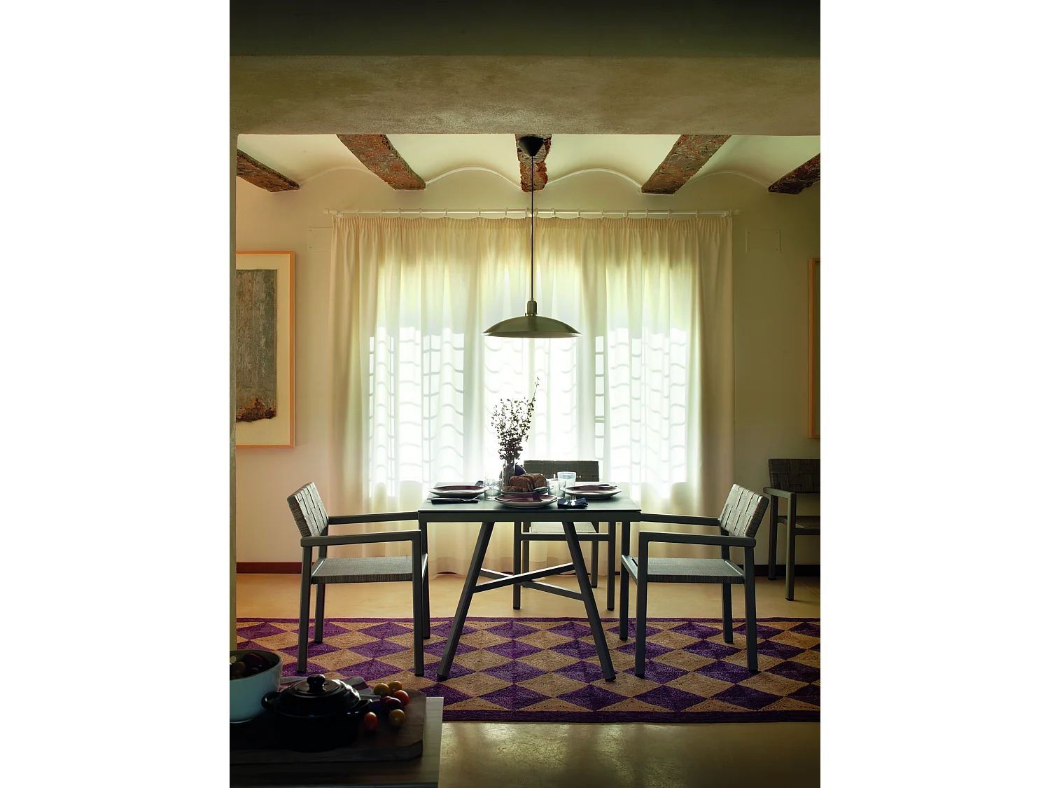 Table carrée aluminium et verre trempé effet pierre gris taupe 90X90