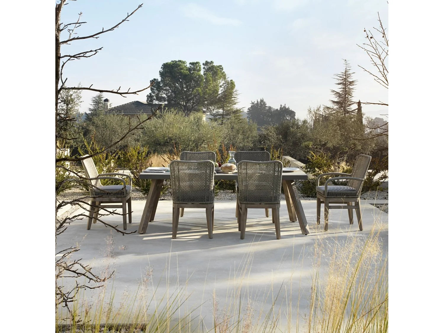 Lot de 4 fauteuils en acacia avec cordage tressé et coussins taupe