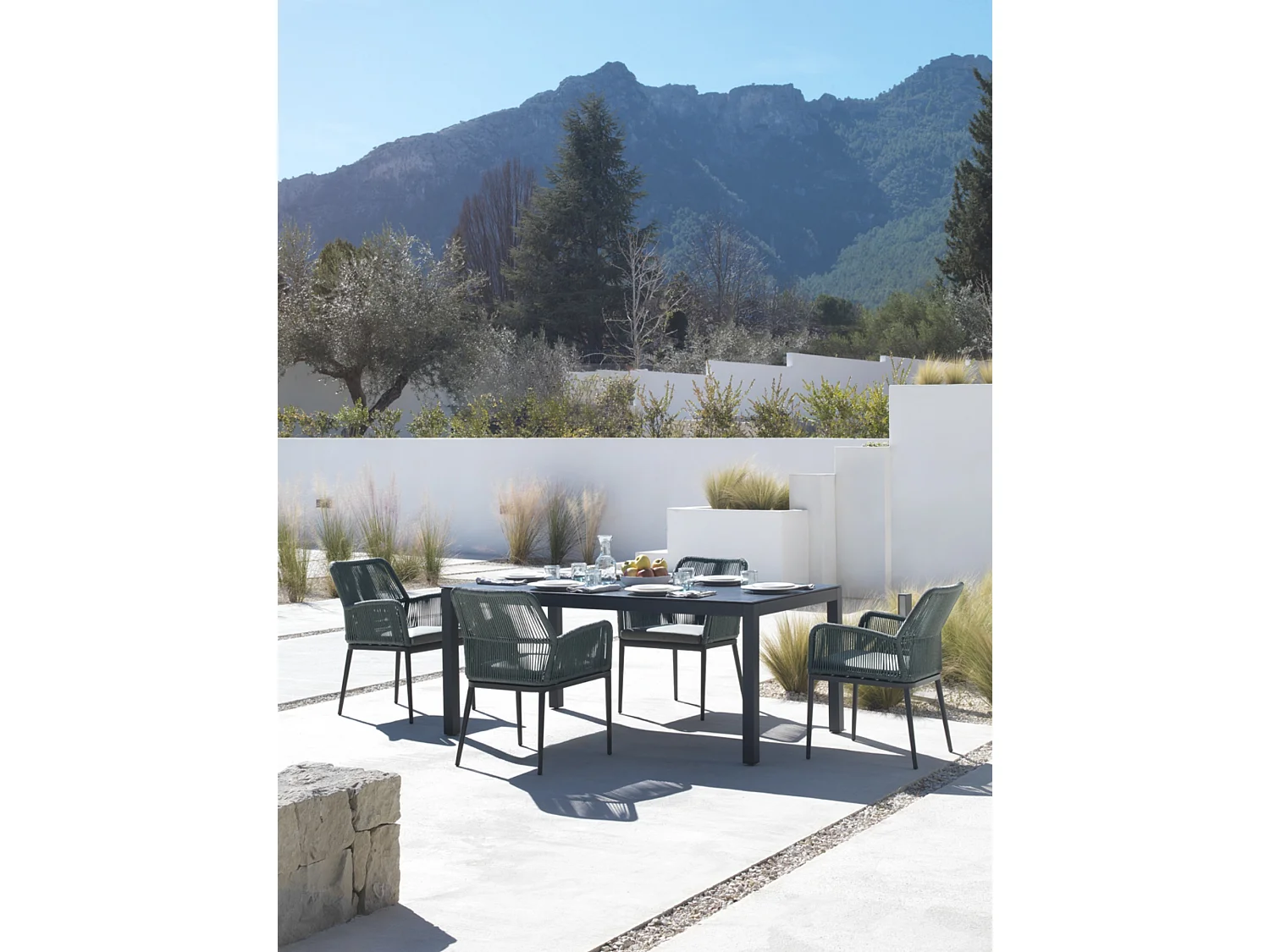 Set van 4 grijze aluminium fauteuils met groen gevlochten touw