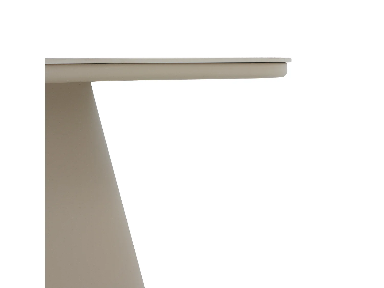 Couchtisch aus Aluminium mit Keramikplatte aus Travertin