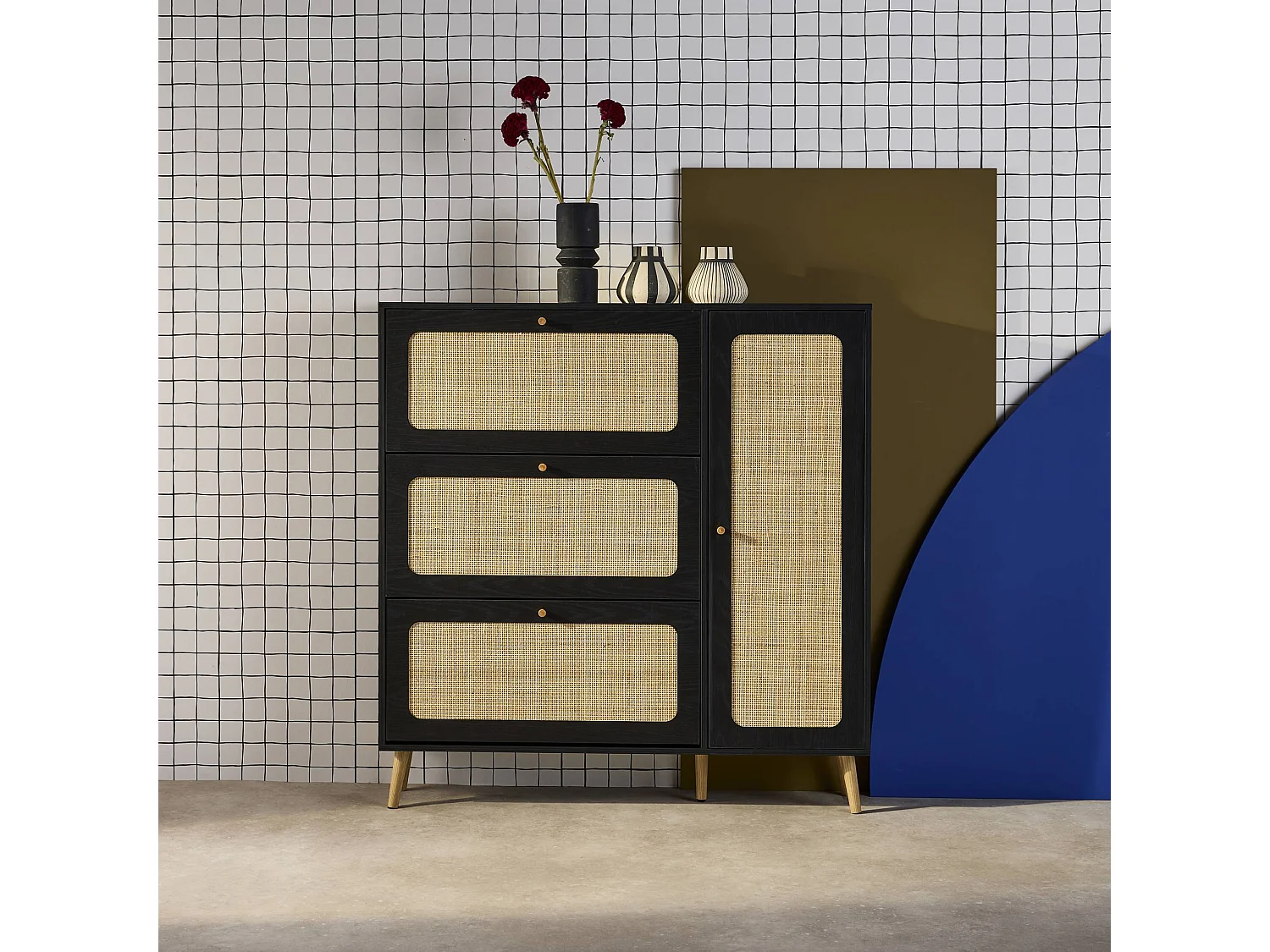 Scarpiera con decoro in legno e canna, 3 ante, nero