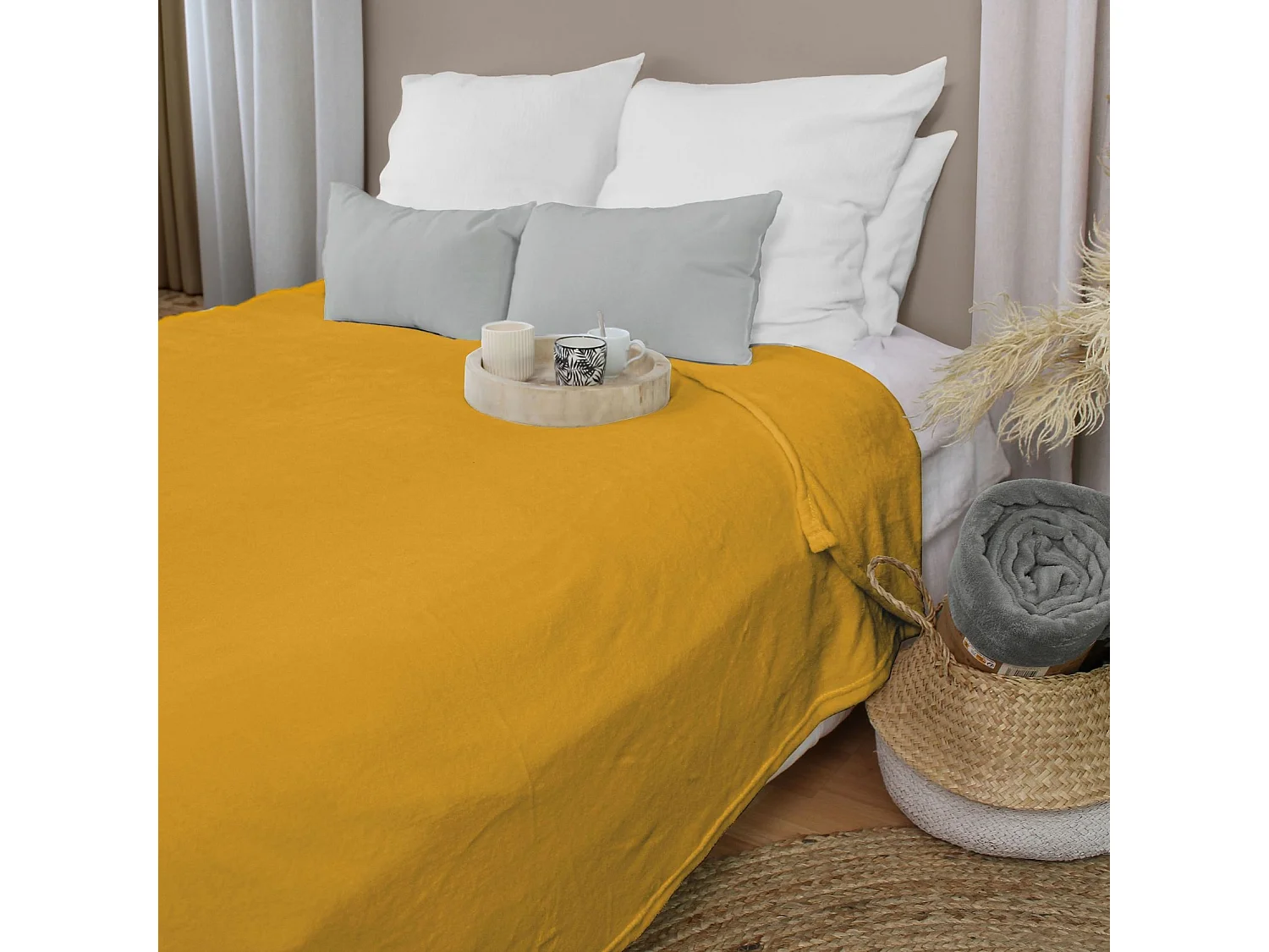 Einfarbige Fleecedecke