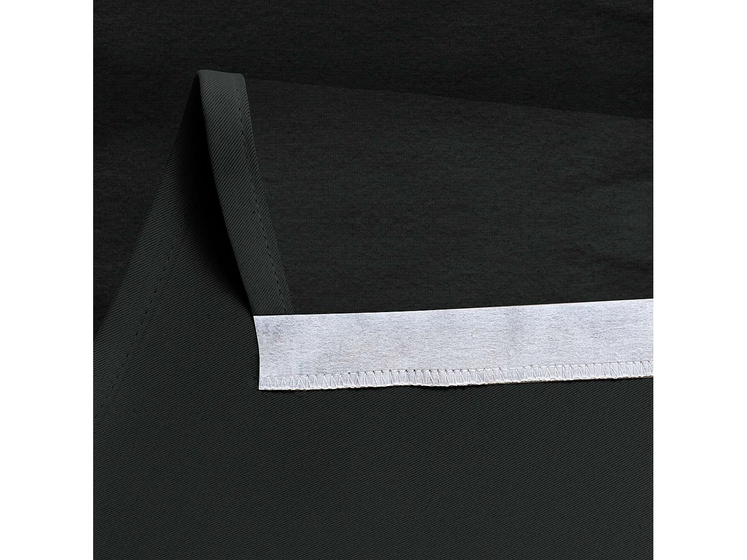 Cortina térmica forrada de franela