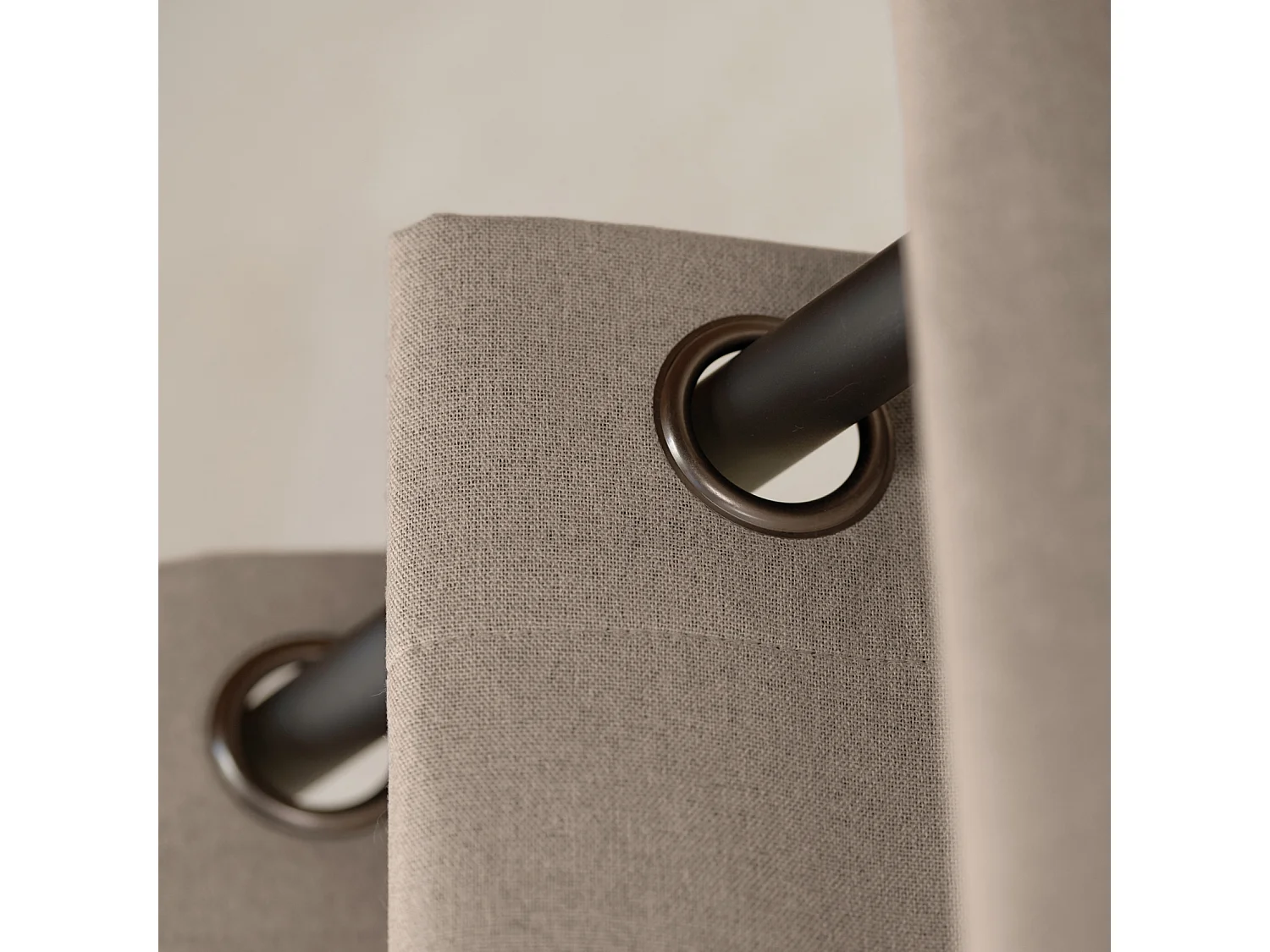 100% Verdunkelungsvorhang, thermisch und schallisolierend 135 x 260 cm