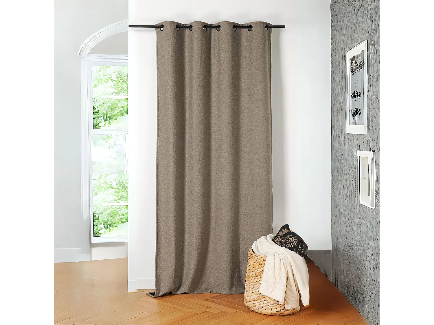 Cortina térmica con estilo de bucle