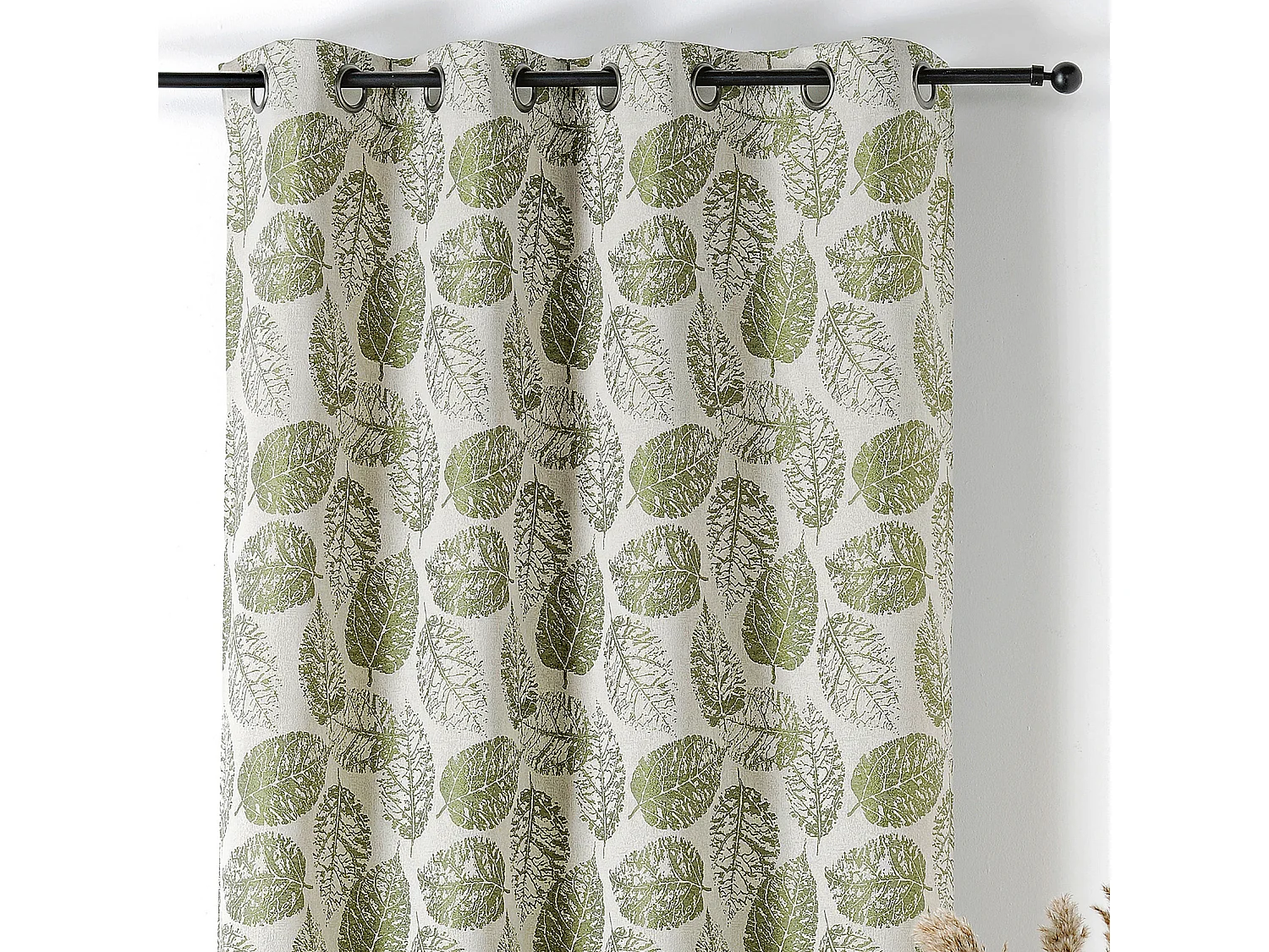 Gardine mit Ösen im Blattmuster mit Relief 140 x 260 cm