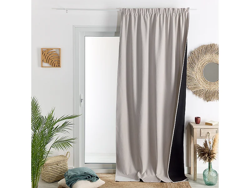 Cortina con pliegues fruncidos semiopaca, con propiedades fónicas y térmicas KONFOR