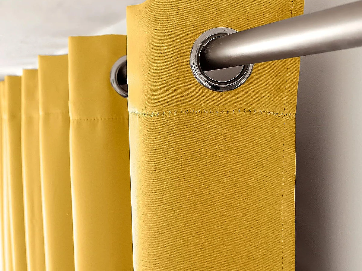 Rideau opaco con hilo negro y 8 ojales 140 x 180 cm