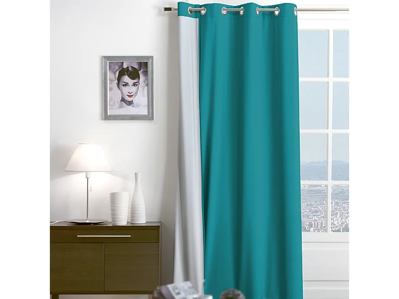 Cortina térmica con ojales y repelente al agua